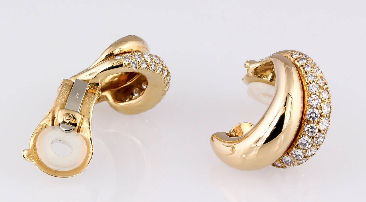 Chic earrings by Van Cleef & Arpels. These 