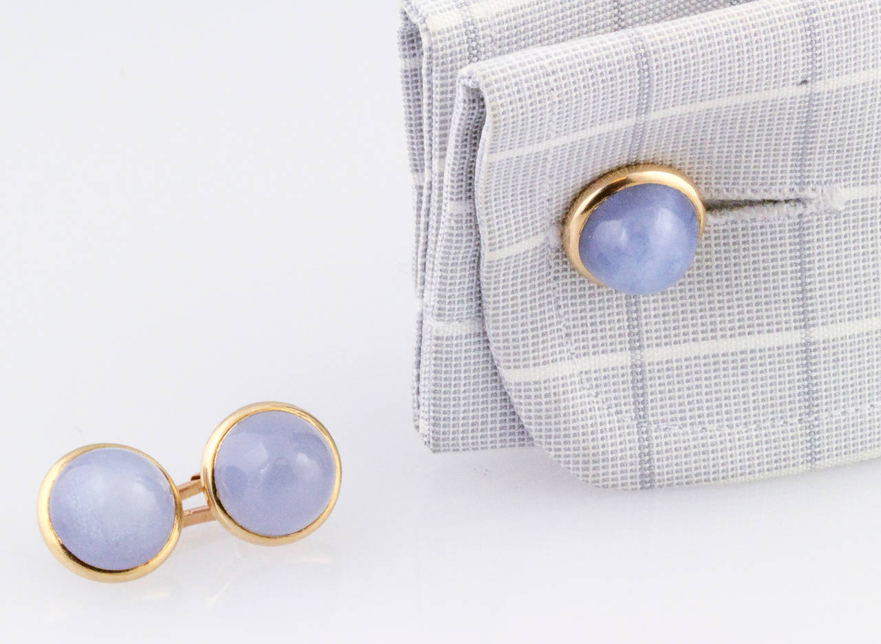 Men's French Retro Chalcedony Gold Cufflinks For Sale