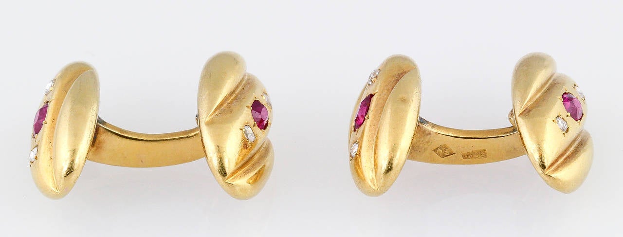 Round Cut Russian Ruby Diamond Gold Cufflinks For Sale