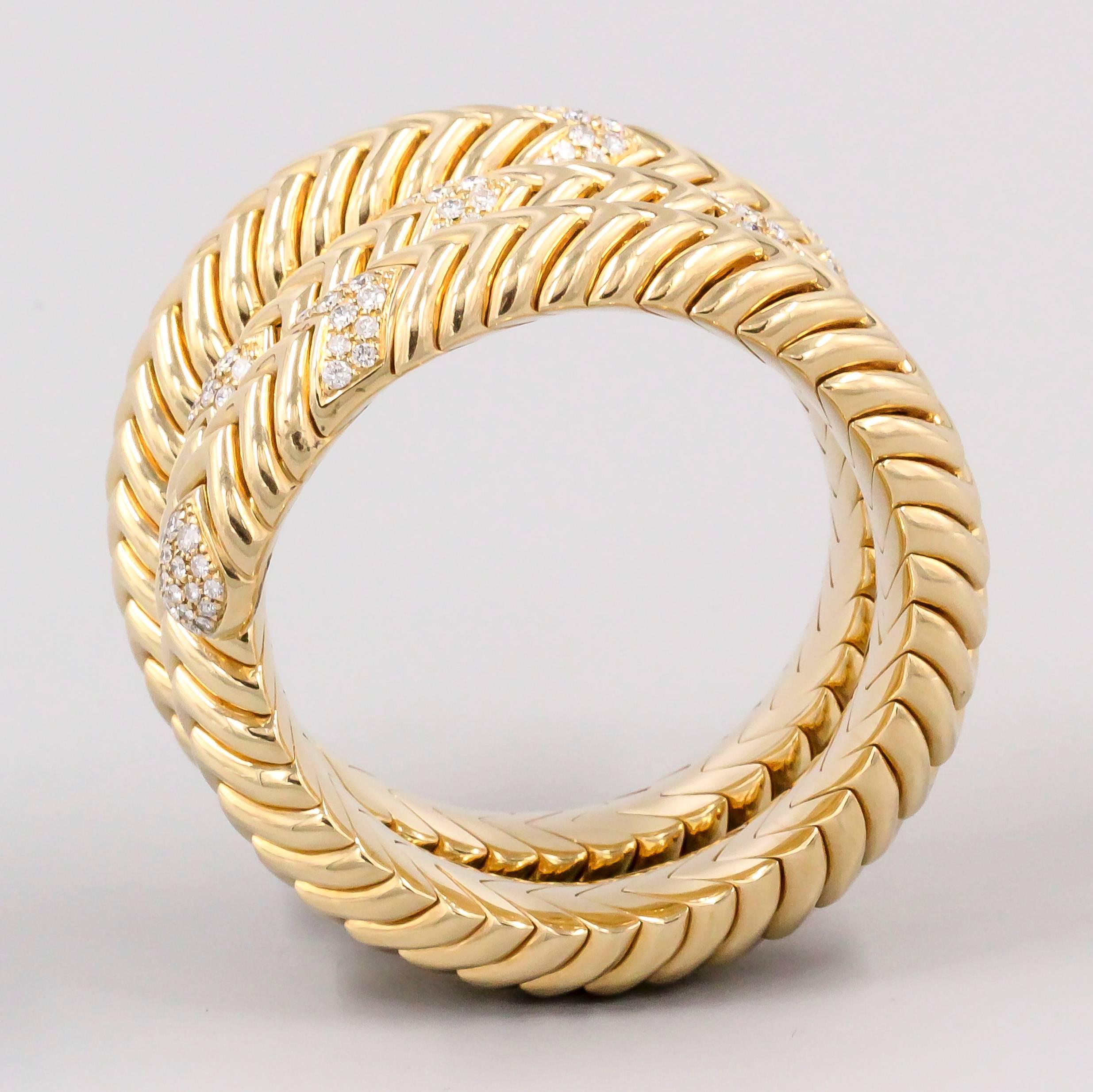 Bulgari Spiga Diamond Gold Snake Bracelet In Excellent Condition In New York, NY