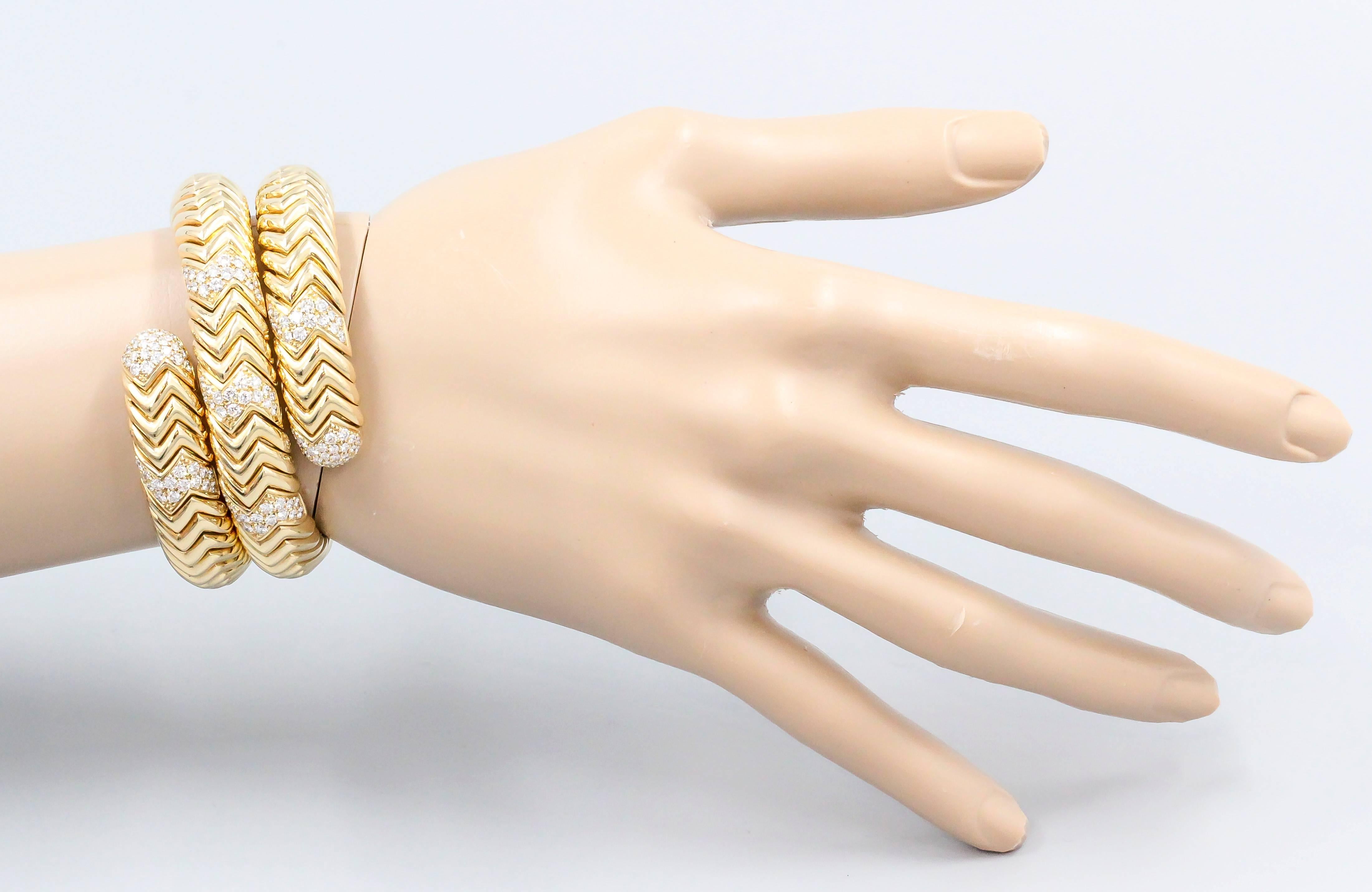 Women's Bulgari Spiga Diamond Gold Snake Bracelet