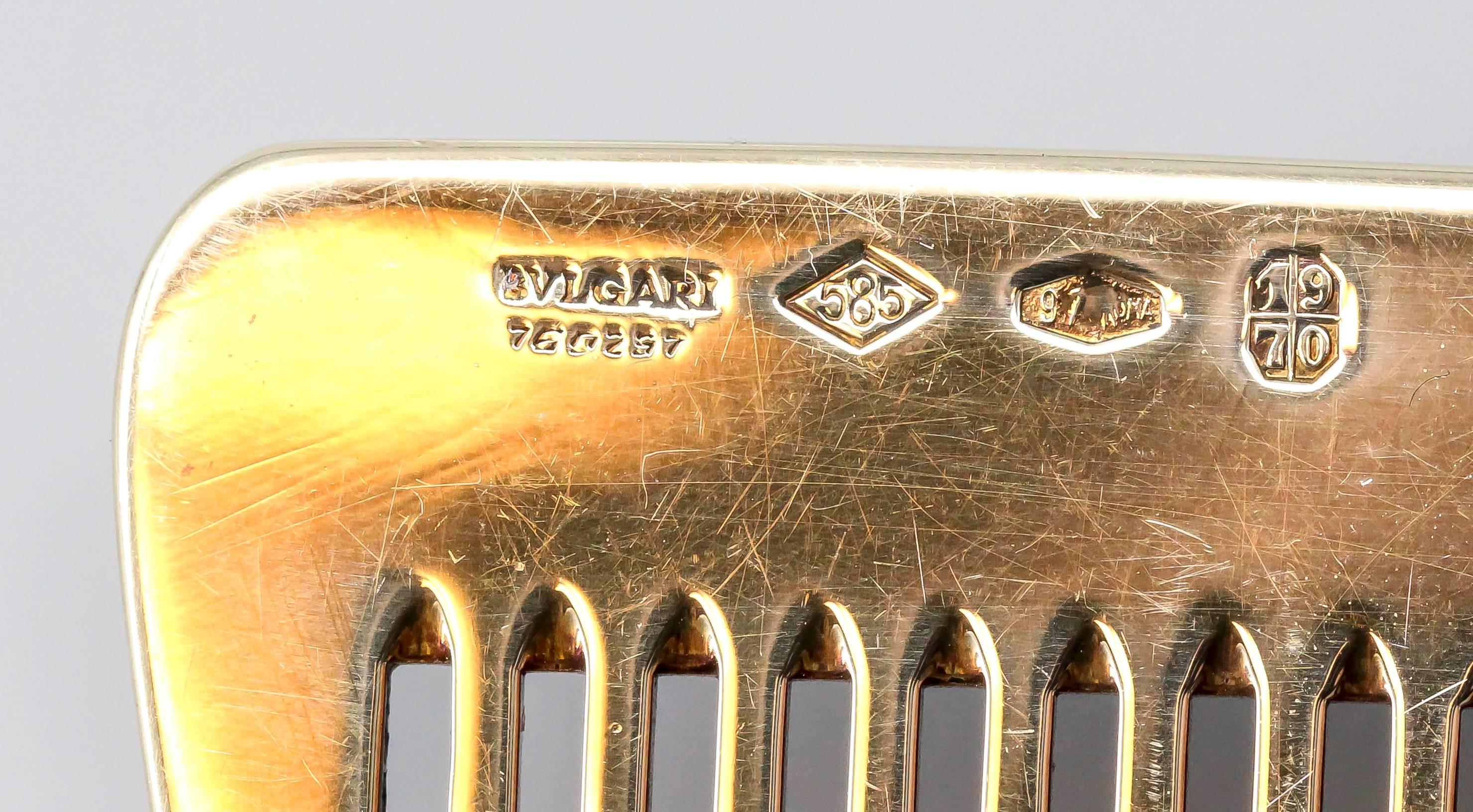 Rare and unusual 14K yellow gold hair comb by Bulgari, circa 1970s. Exceptionally well made and heavy at over 130 grams. A great gift for the gentleman's who has almost everything.

Hallmarks: Bulgari, 1970, 585, Italian standard marks.