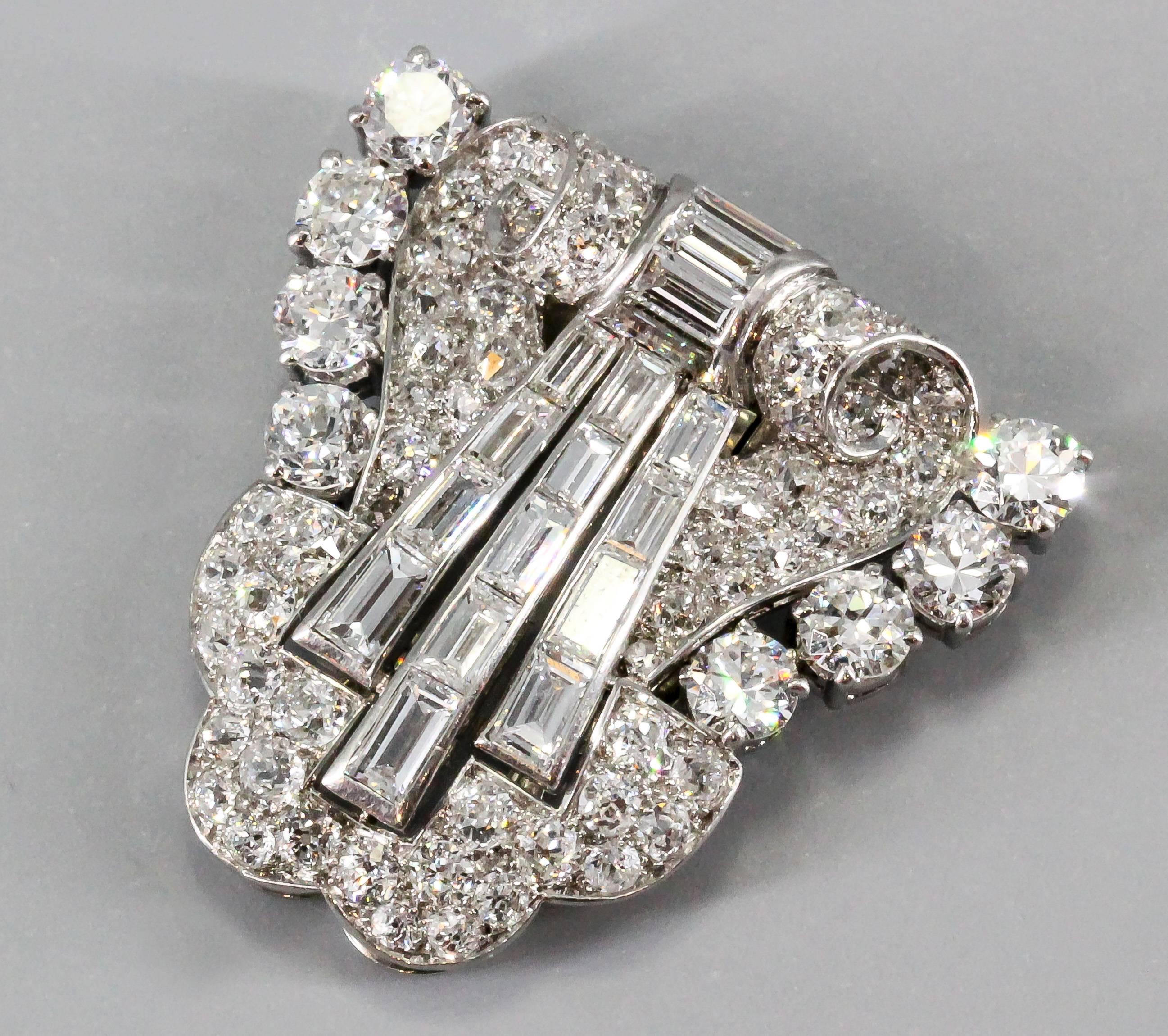 Women's Art Deco Diamond Platinum Double Clip Brooch