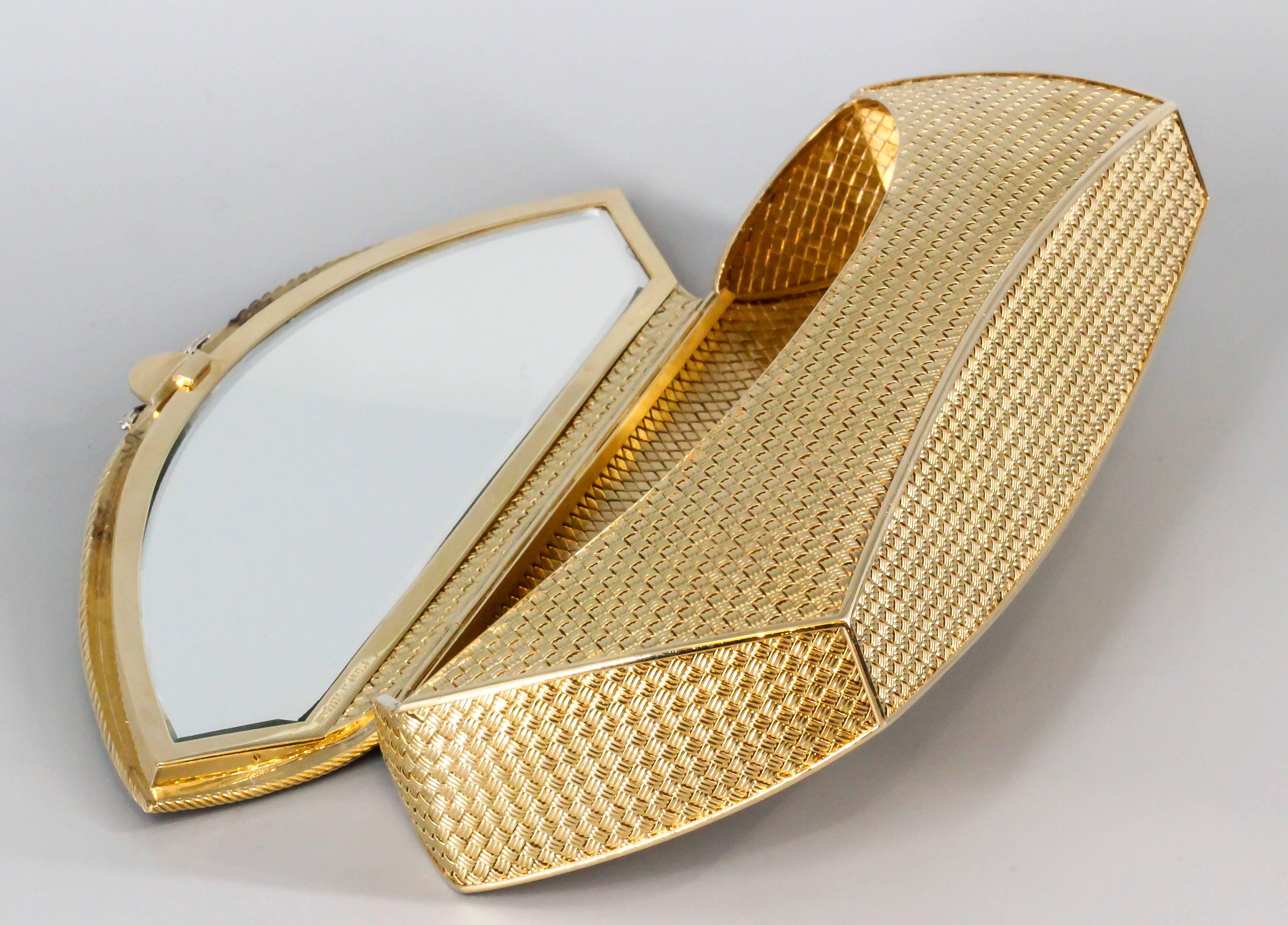 Van Cleef & Arpels Diamond Gold Purse Handbag In Excellent Condition In New York, NY