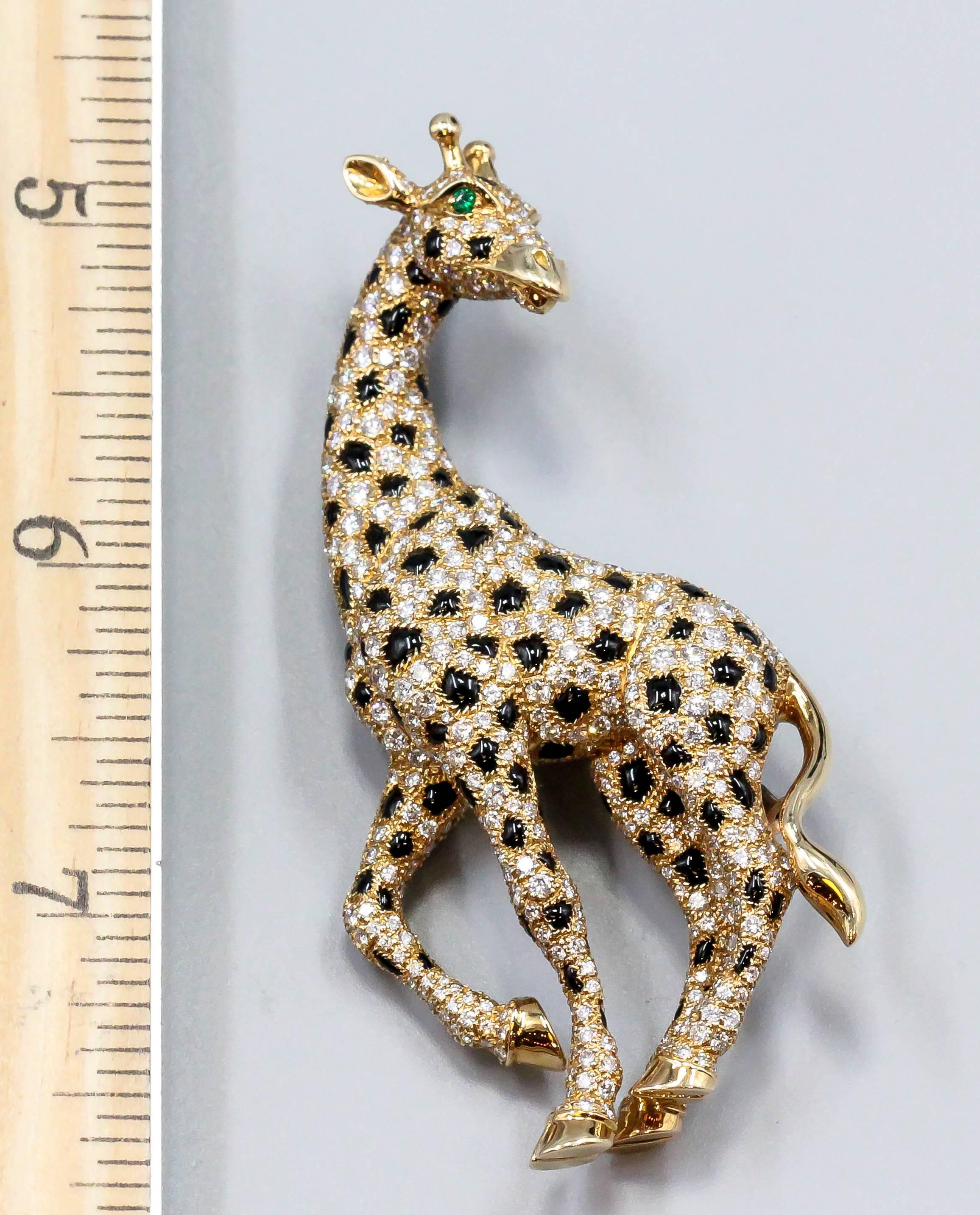 Round Cut Cartier Onyx Emerald Diamond Gold Giraffe Brooch