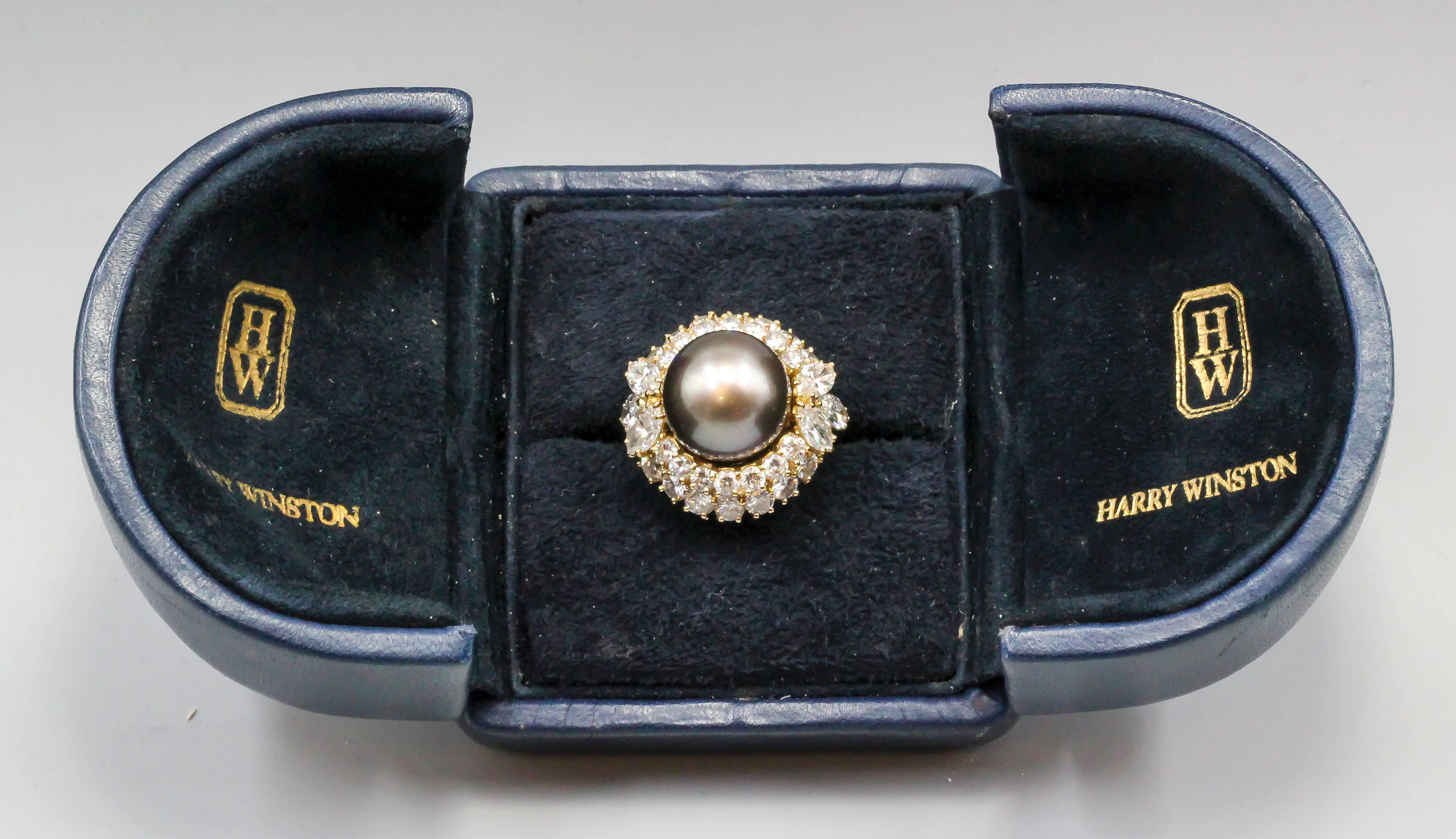 Harry Winston Cultured Pearl Diamond Gold Dome Ring In Good Condition In New York, NY
