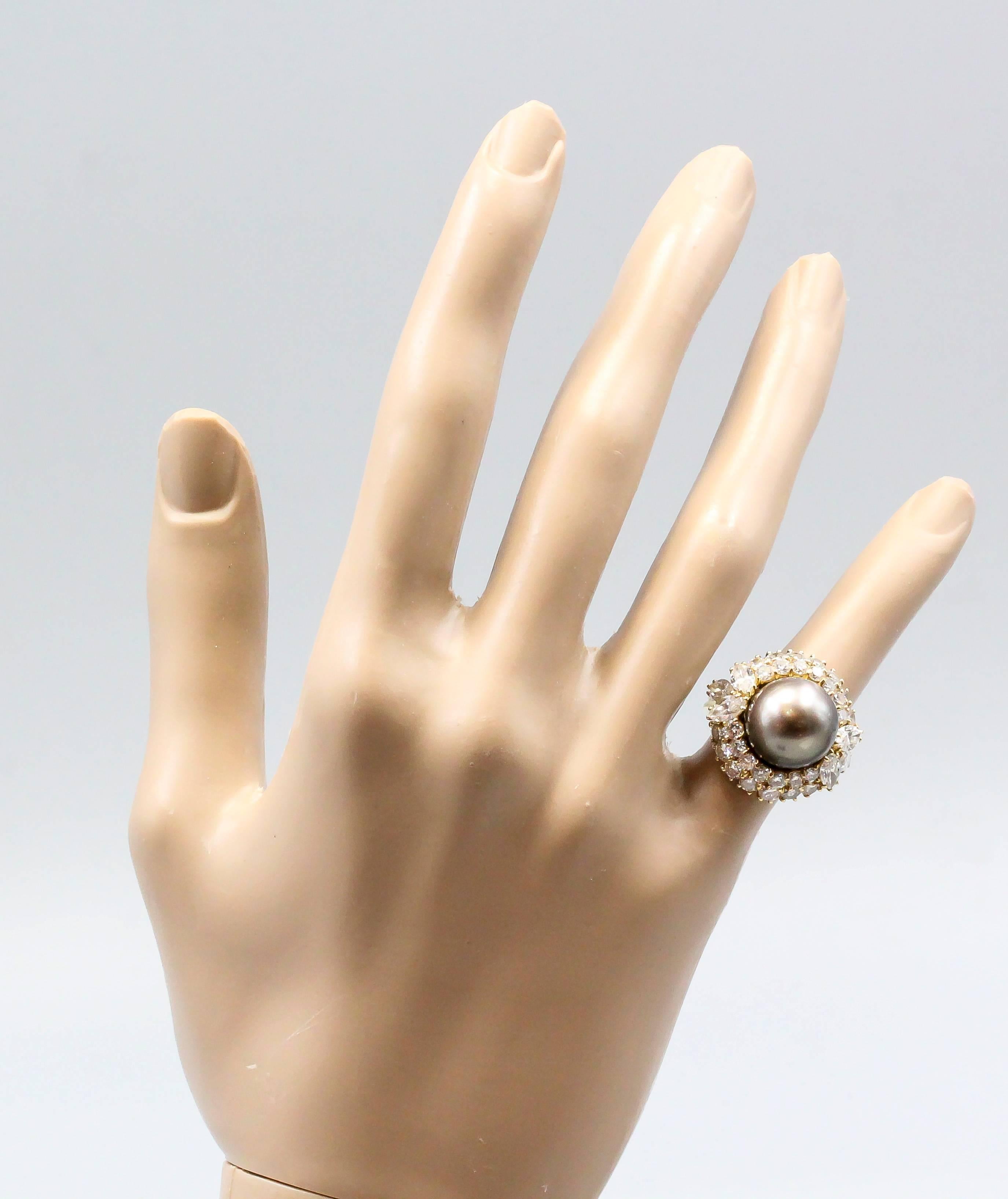 Women's Harry Winston Cultured Pearl Diamond Gold Dome Ring