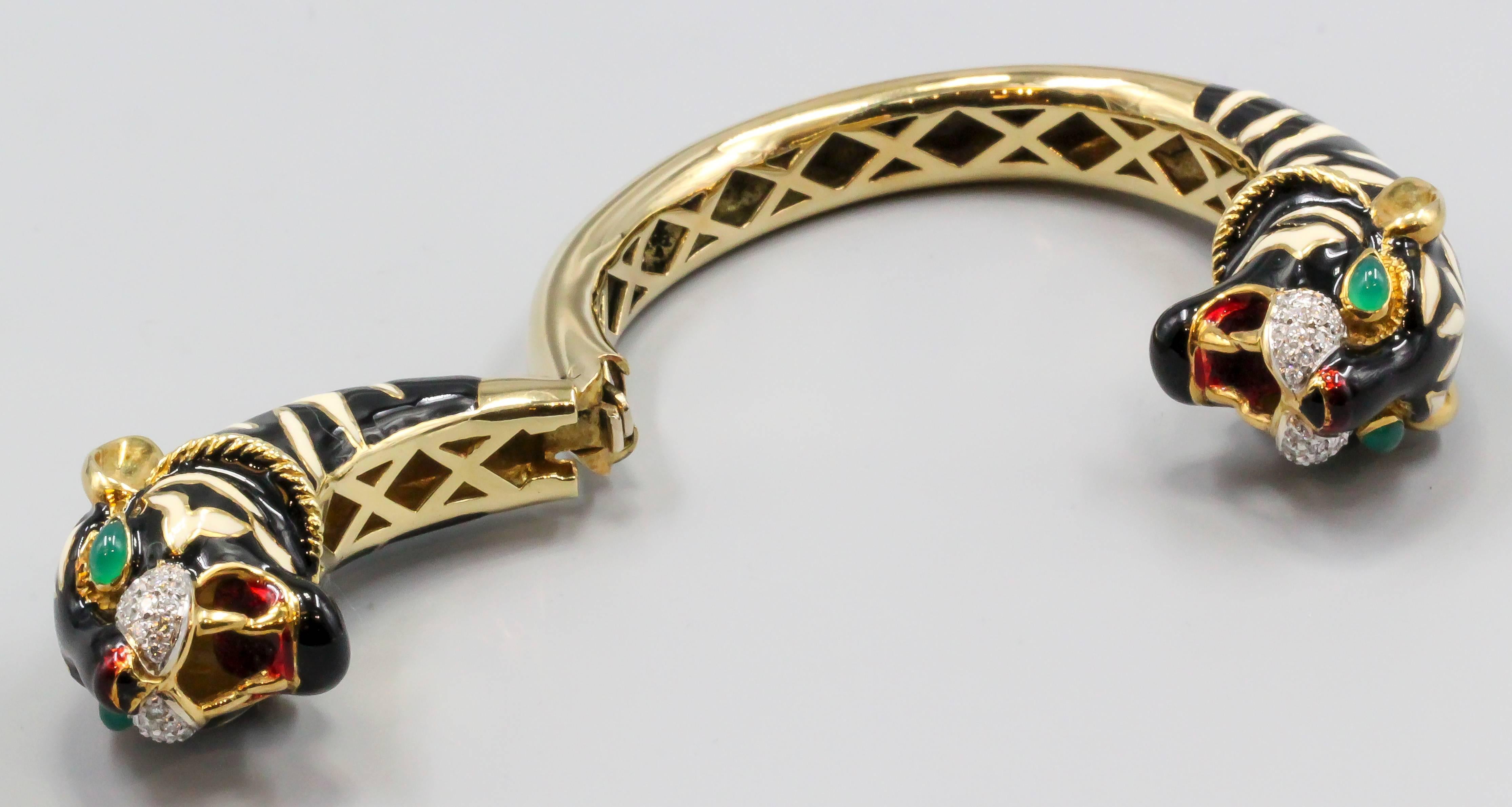 Italian Enamel Emerald Diamond Gold Tiger Cuff Bracelet In Excellent Condition In New York, NY