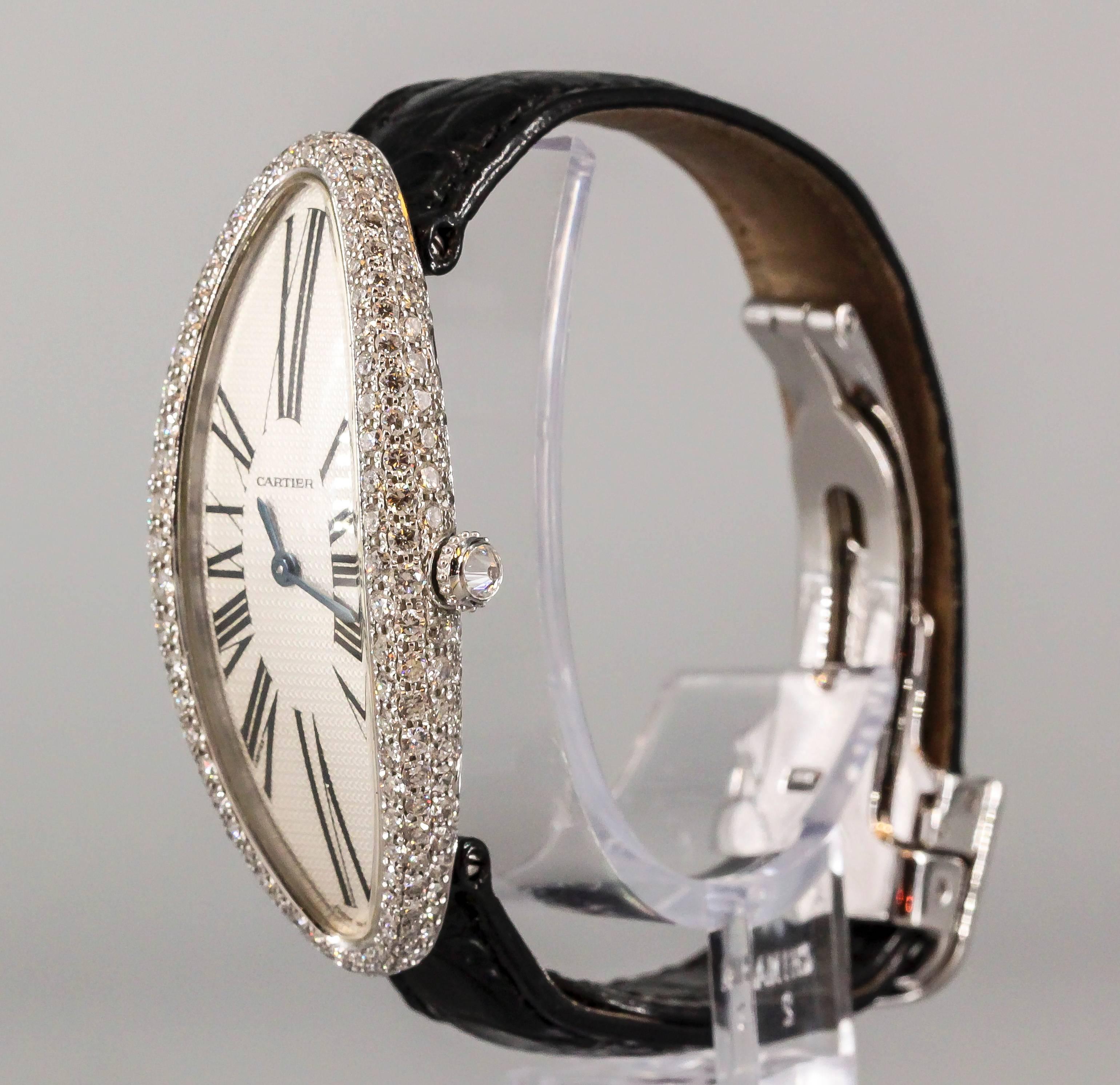 Elegant and feminine 18K white gold and diamond women's wristwatch from the 