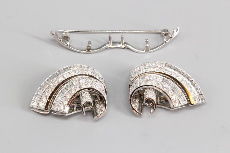 Tiffany & Co. Art Deco, Diamond Platinum Double Clip Brooch In Excellent Condition In New York, NY