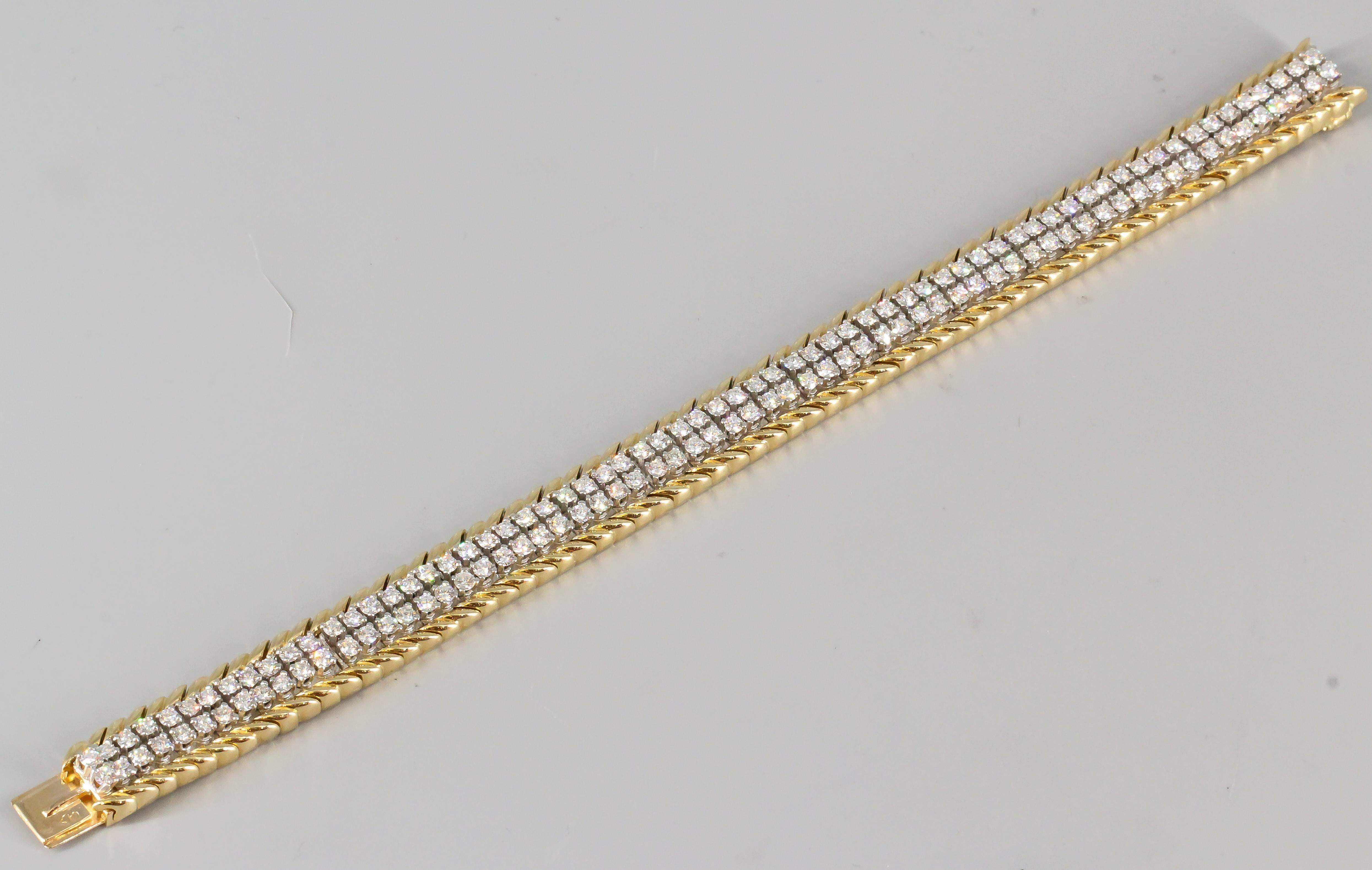 Verdura Diamond Gold Link Bracelet In Excellent Condition In New York, NY