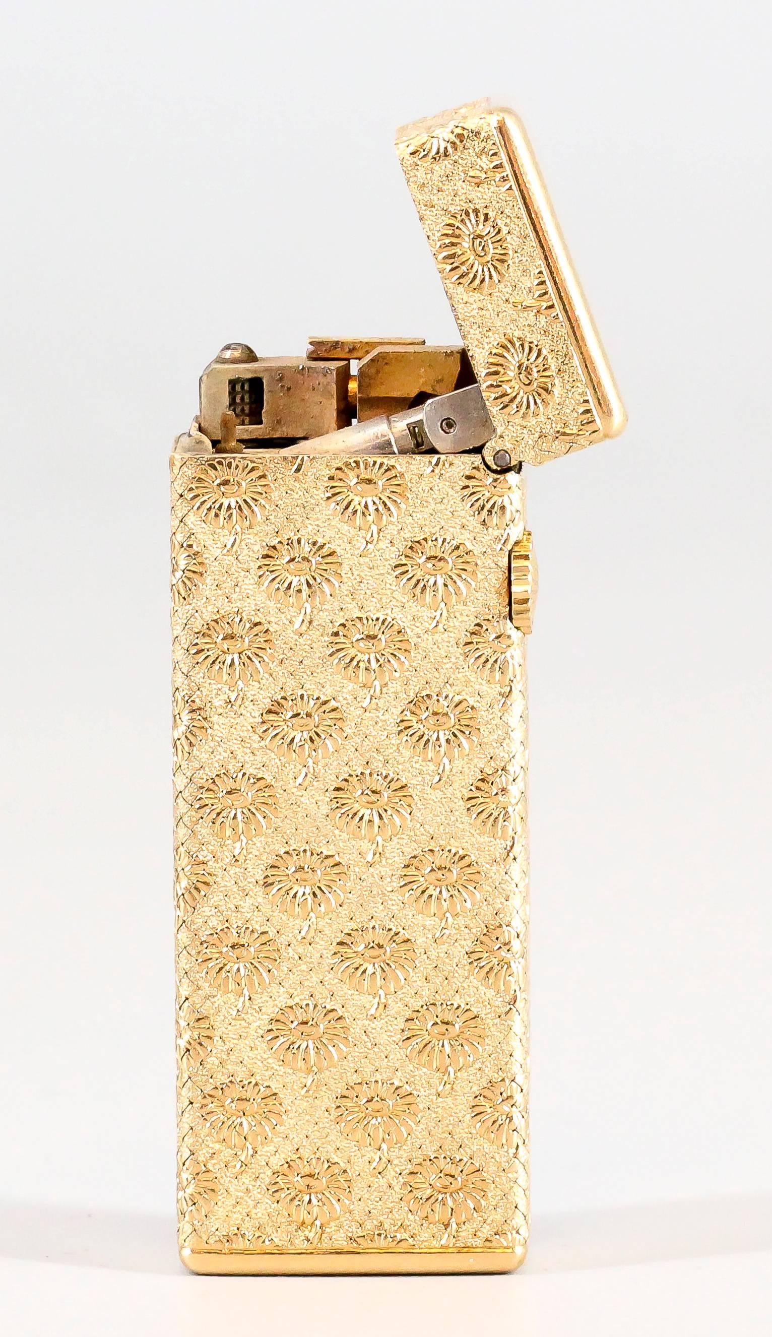 Women's or Men's 1960s Boucheron Gold Marguerite Lighter