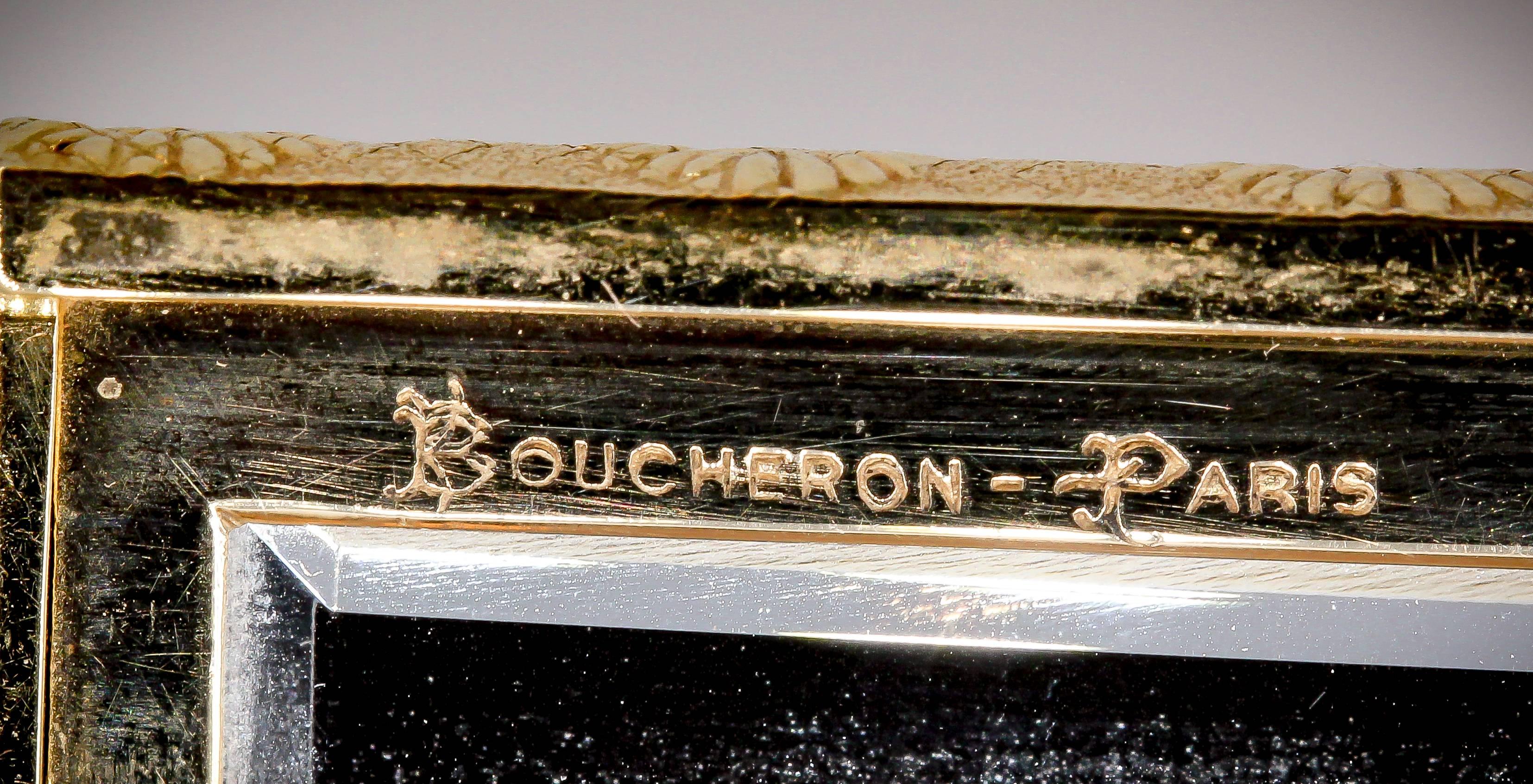 Boucheron Paris Marguerite Diamond and Gold Compact Case For Sale 1