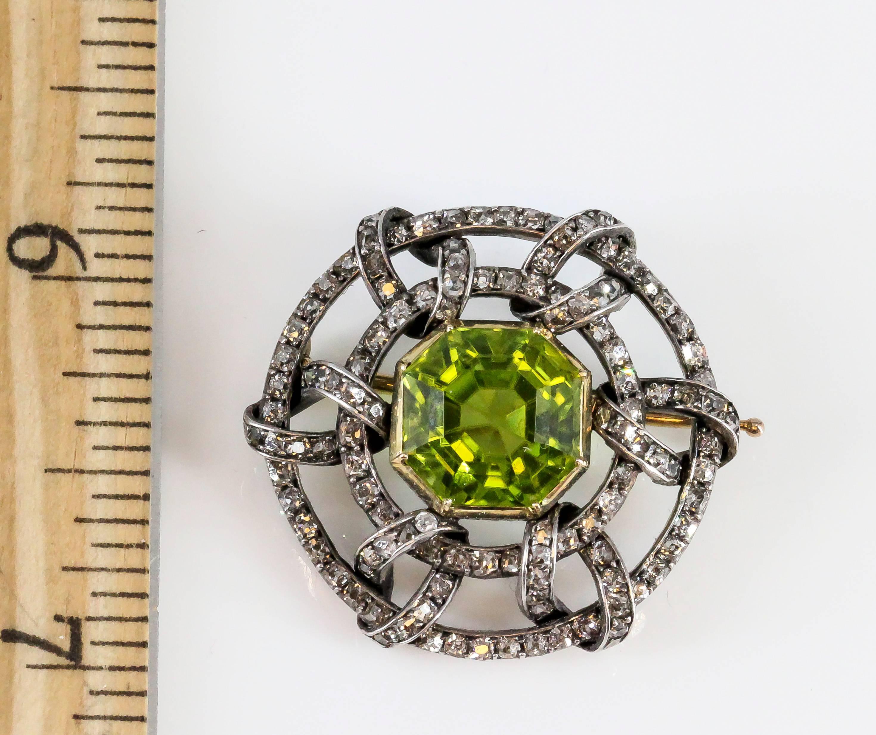 Women's Carl Faberge Peridot Diamond Gold Brooch