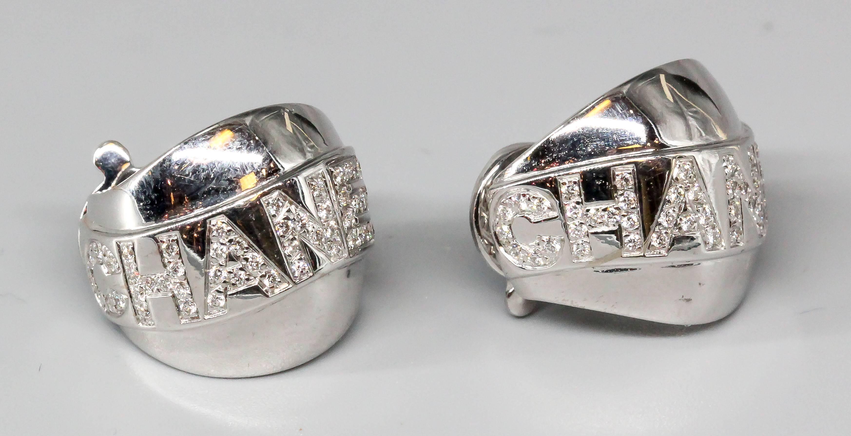 Chic diamond and 18K white gold huggie earrings from the 