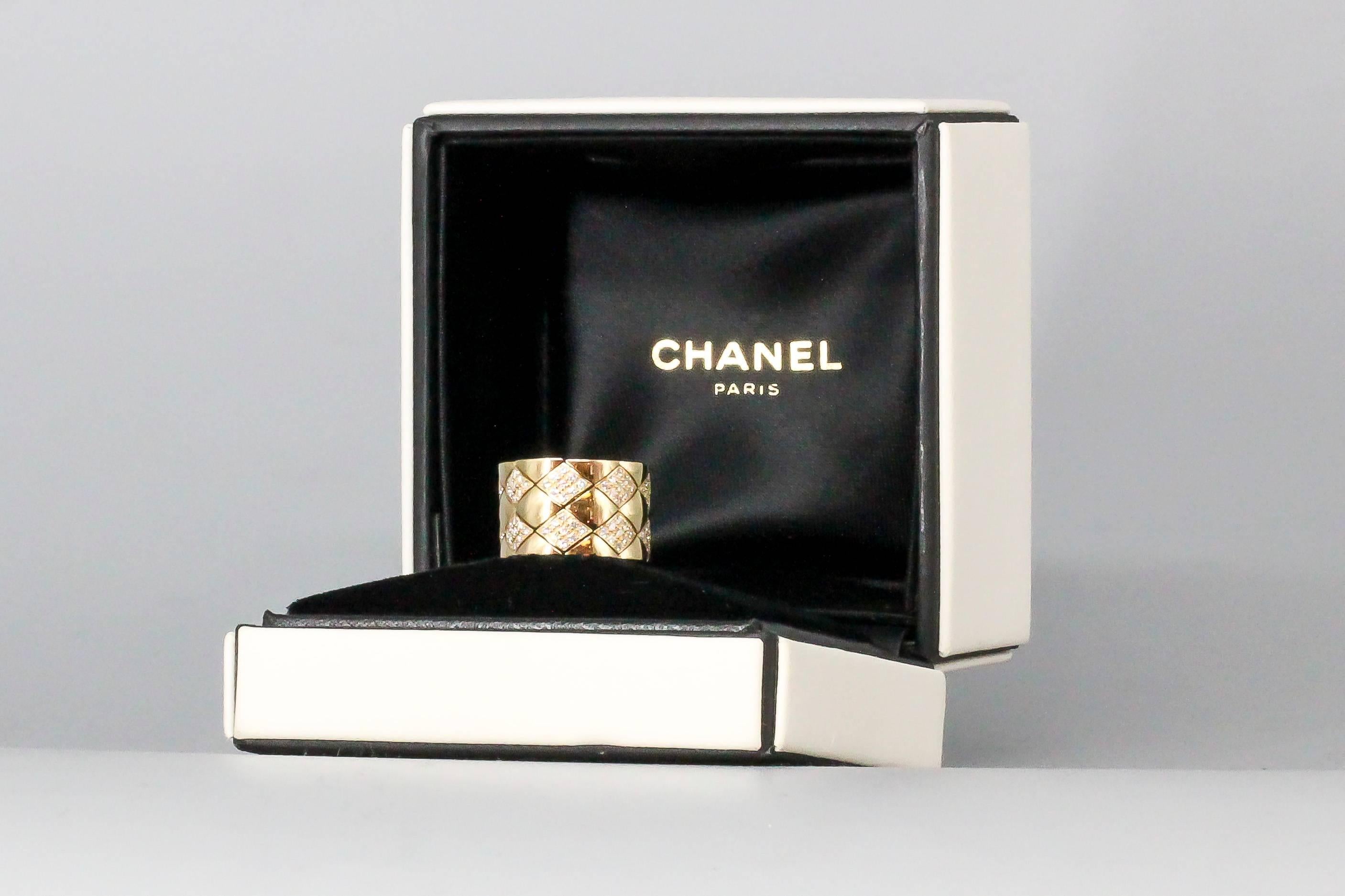 Women's Chanel Matelasse Diamond 18 Karat Gold Flexible Wide Band Ring