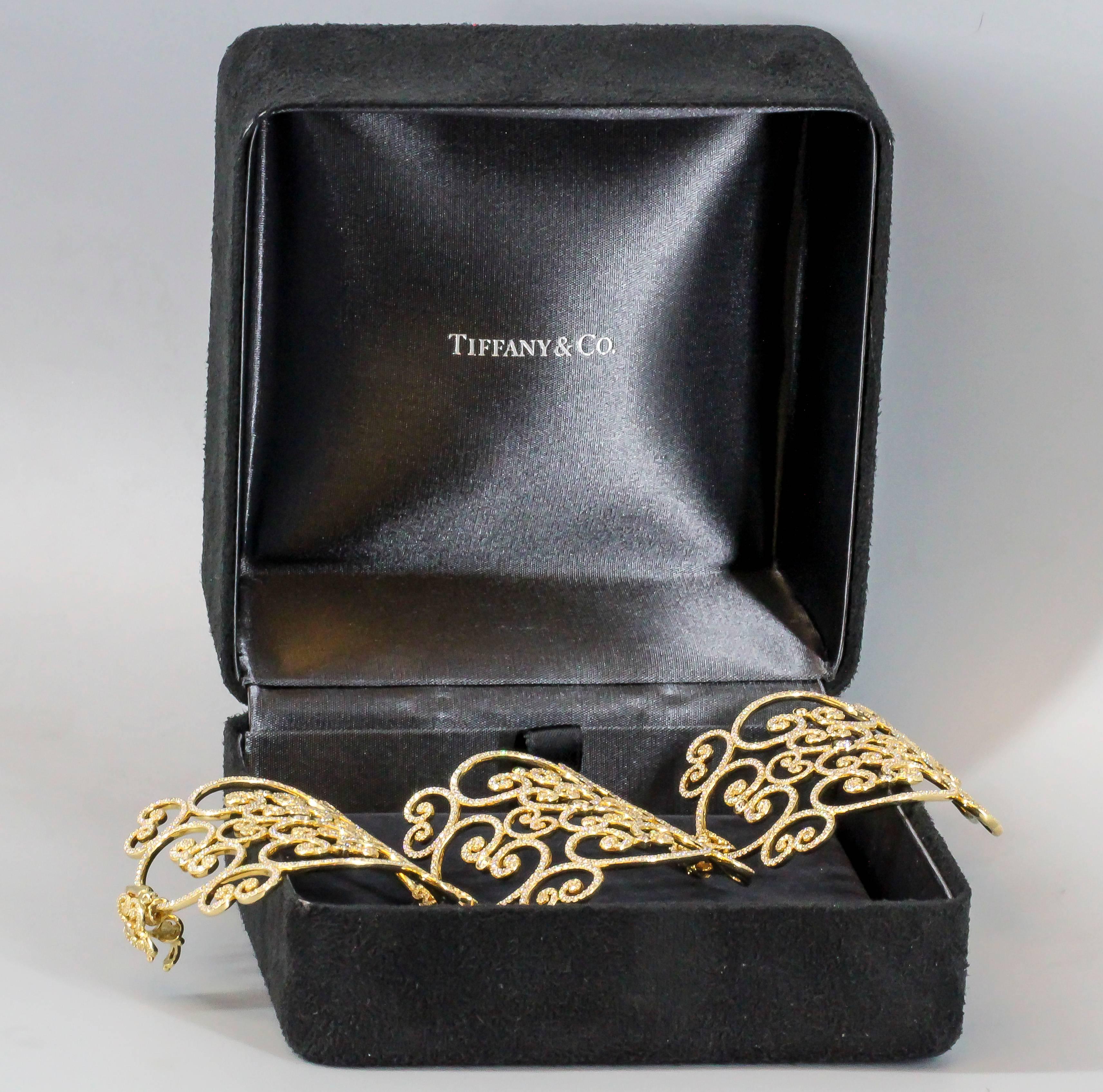 Women's or Men's Tiffany & Co. Paloma Picasso Goldoni Diamond Gold Wide Bracelet