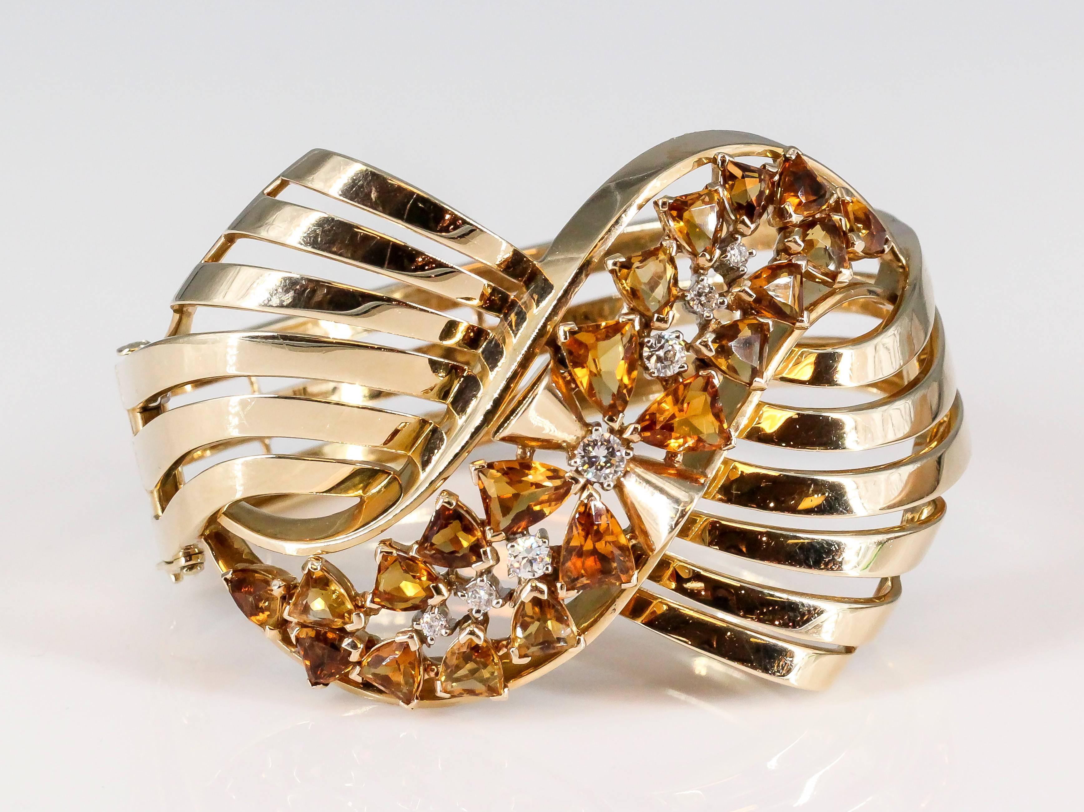 Retro Citrine Diamond Yellow Gold Bangle Bracelet In Excellent Condition In New York, NY