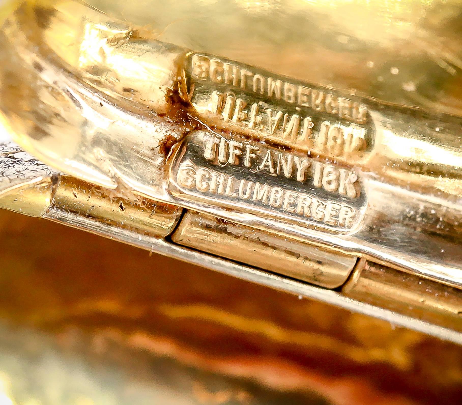 Tiffany & Co. Schlumberger Gold Pebble Pill Box 1