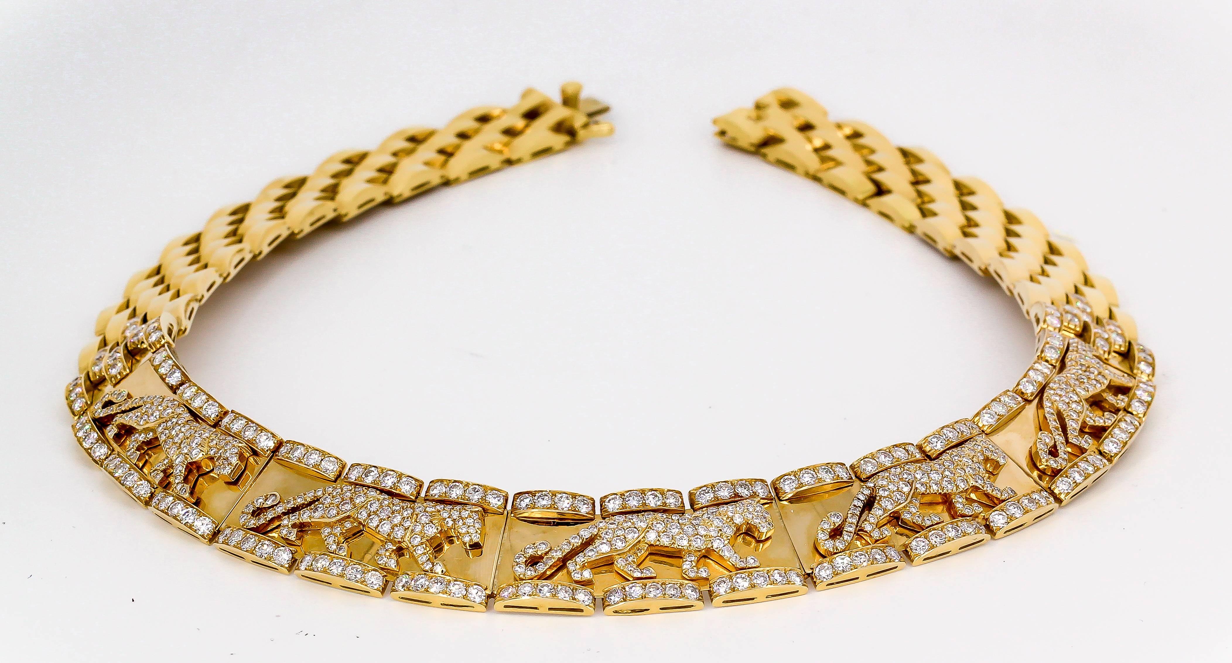 Cartier Panther Diamond and Yellow Gold Necklace In Excellent Condition In New York, NY