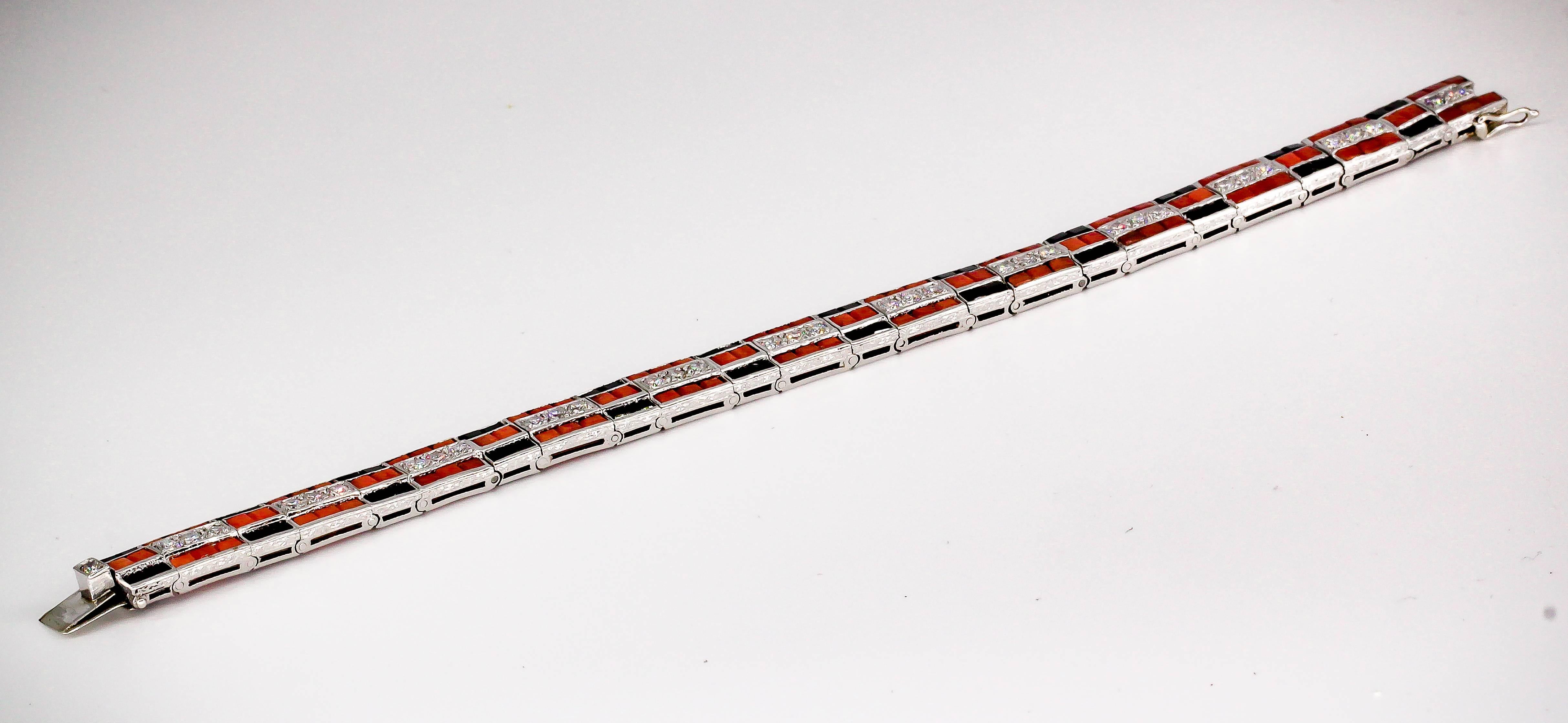 Art Deco Coral, Onyx, Diamond and Platinum Line Bracelet In Excellent Condition In New York, NY