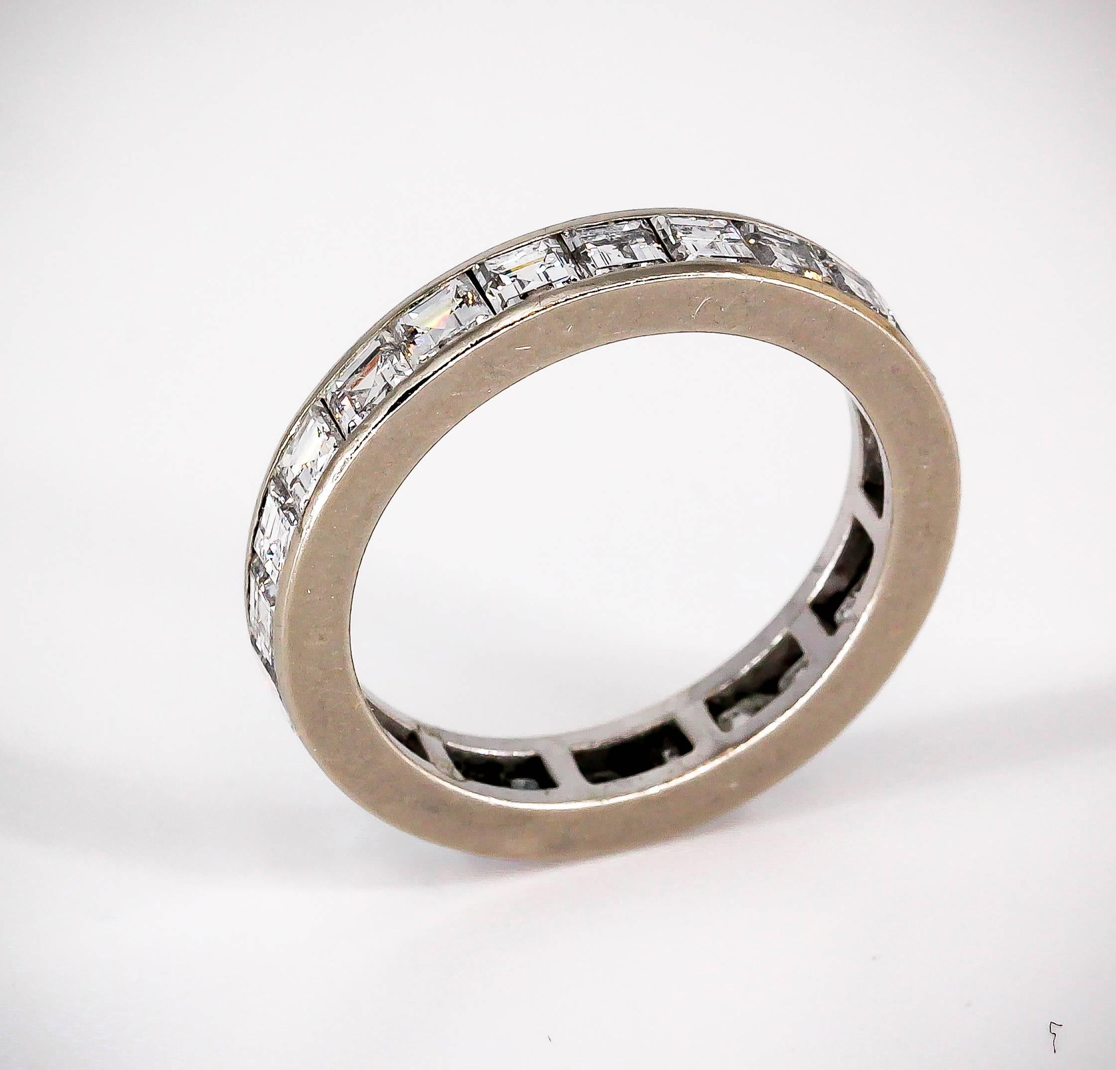 Gubelin Diamond and White Gold Band In Excellent Condition In New York, NY