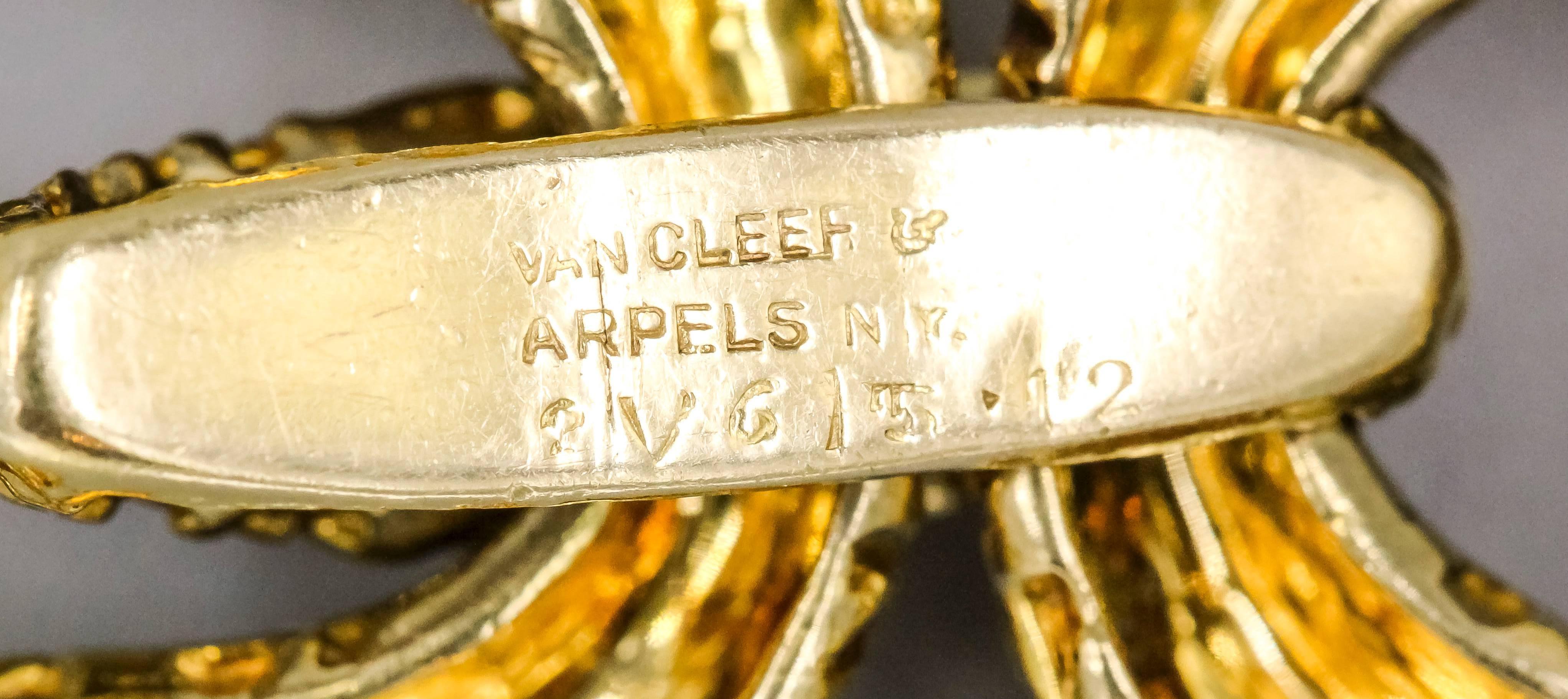 Women's Van Cleef & Arpels Link Gold Bracelet