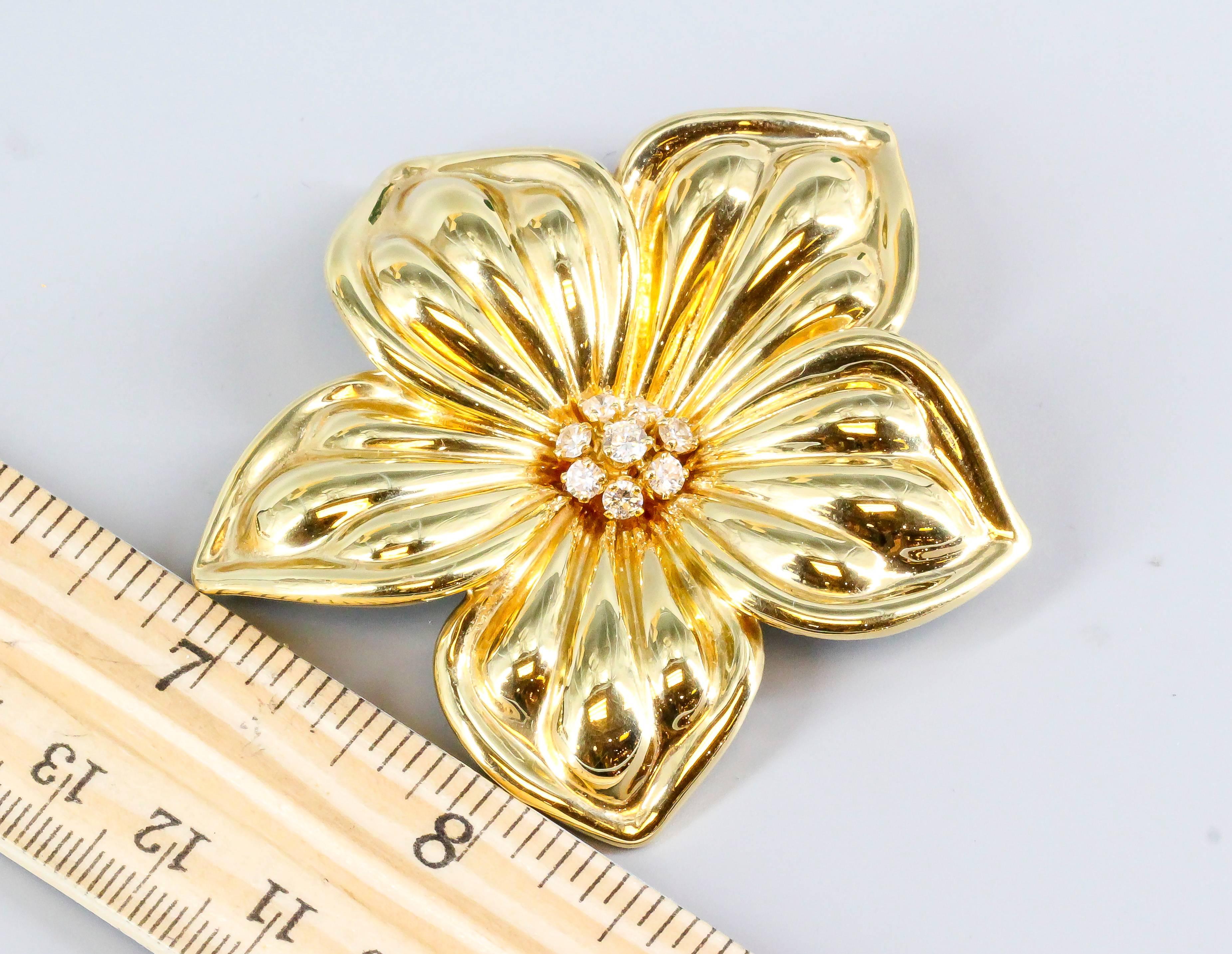 Van Cleef & Arpels Diamond and Gold Flower Brooch 1