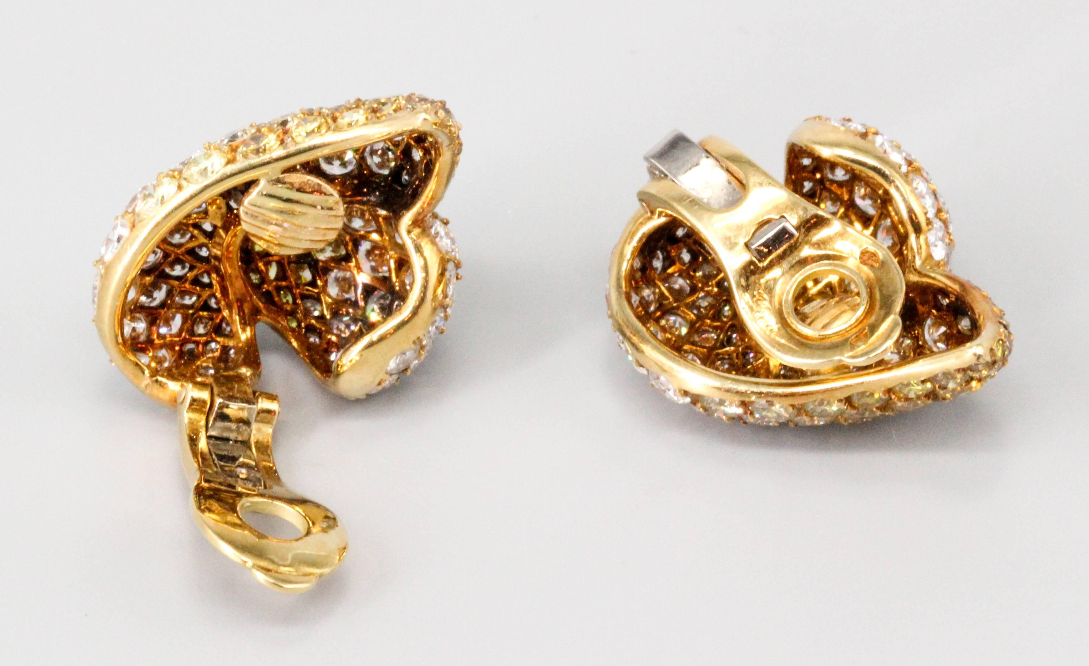 Gioia Yellow and White Diamond Gold Earrings In Excellent Condition In New York, NY