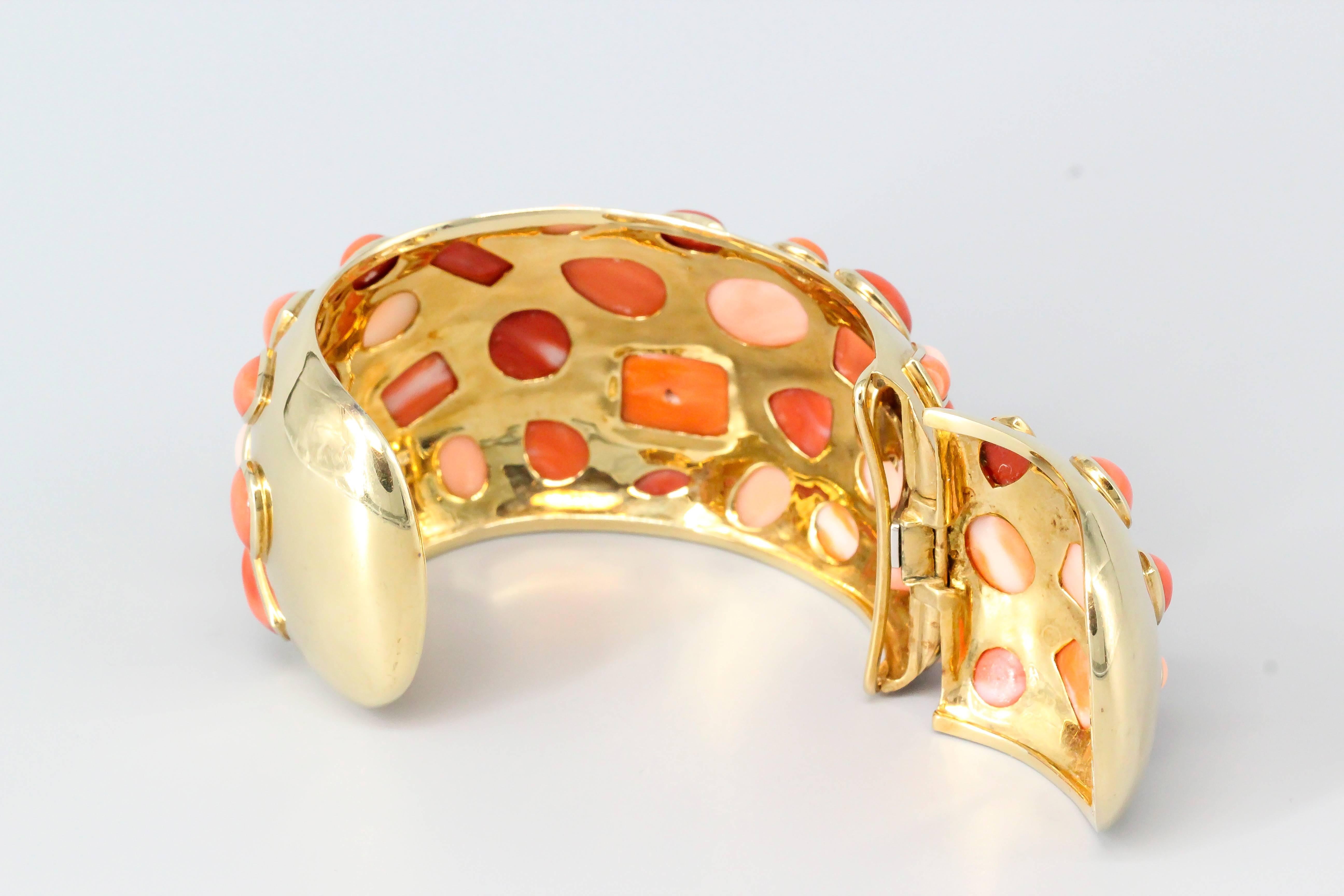 Seaman Schepps 1950s Coral Gold Cuff Bracelet In Good Condition In New York, NY