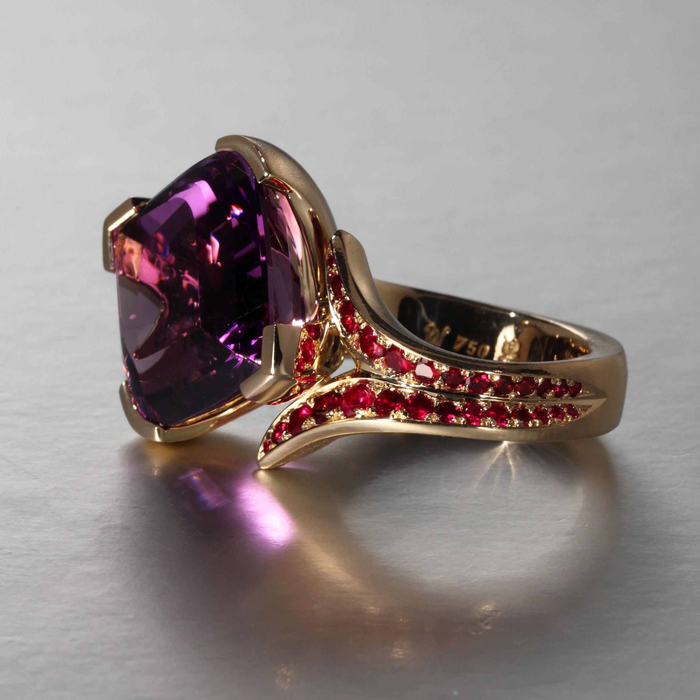 This 20.24 carat amethyst is mounted with 0.83 carat rubies in a rose gold ring with a matt finish. This one of a kind piece is designed and hand made (mounted and lost wax casting) in Zurich, Switzerland by Robert Vogelsang and signed RV.

It is