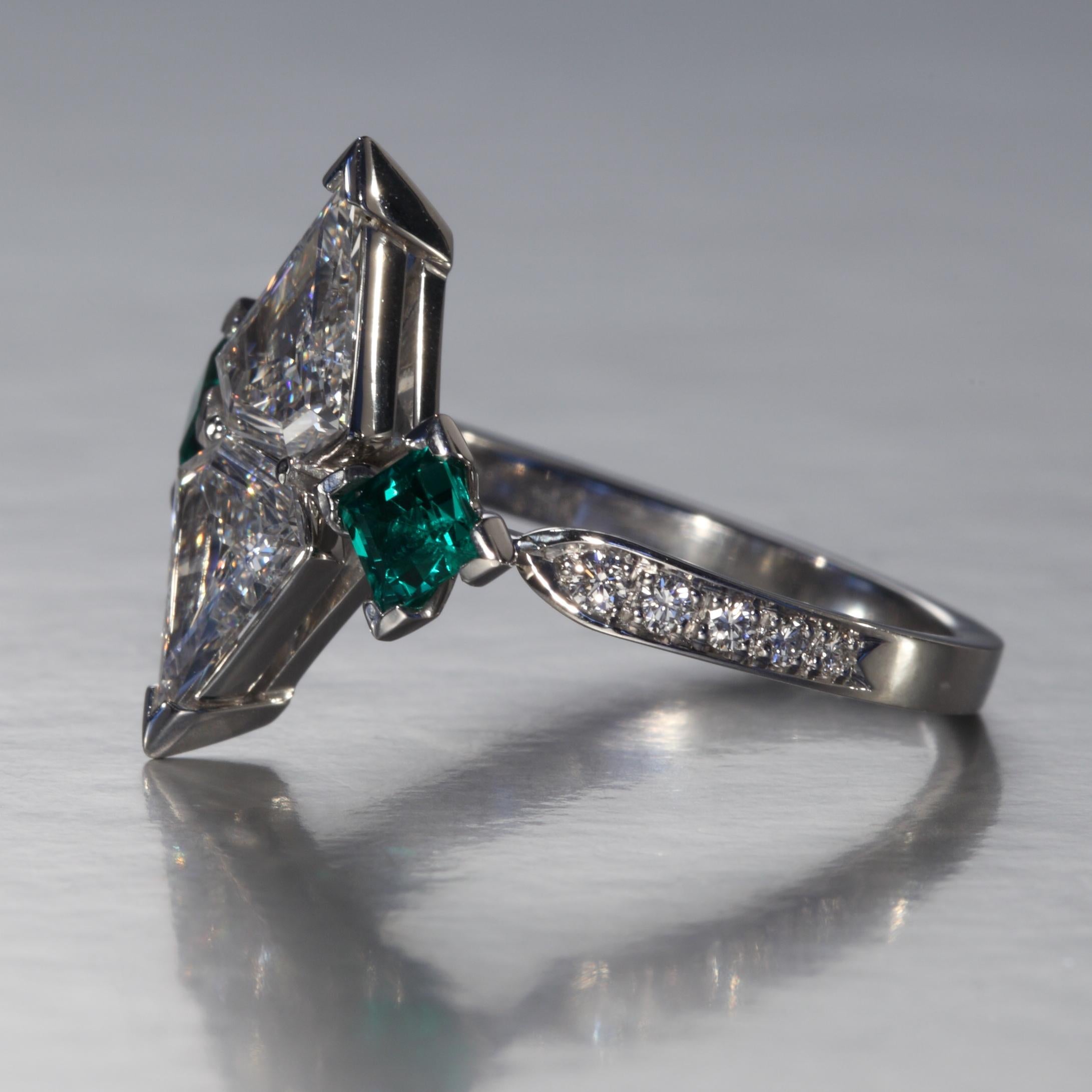 Contemporary Robert Vogelsang 1.08 Carat Diamond Emerald Platinum Engagement Ring For Sale
