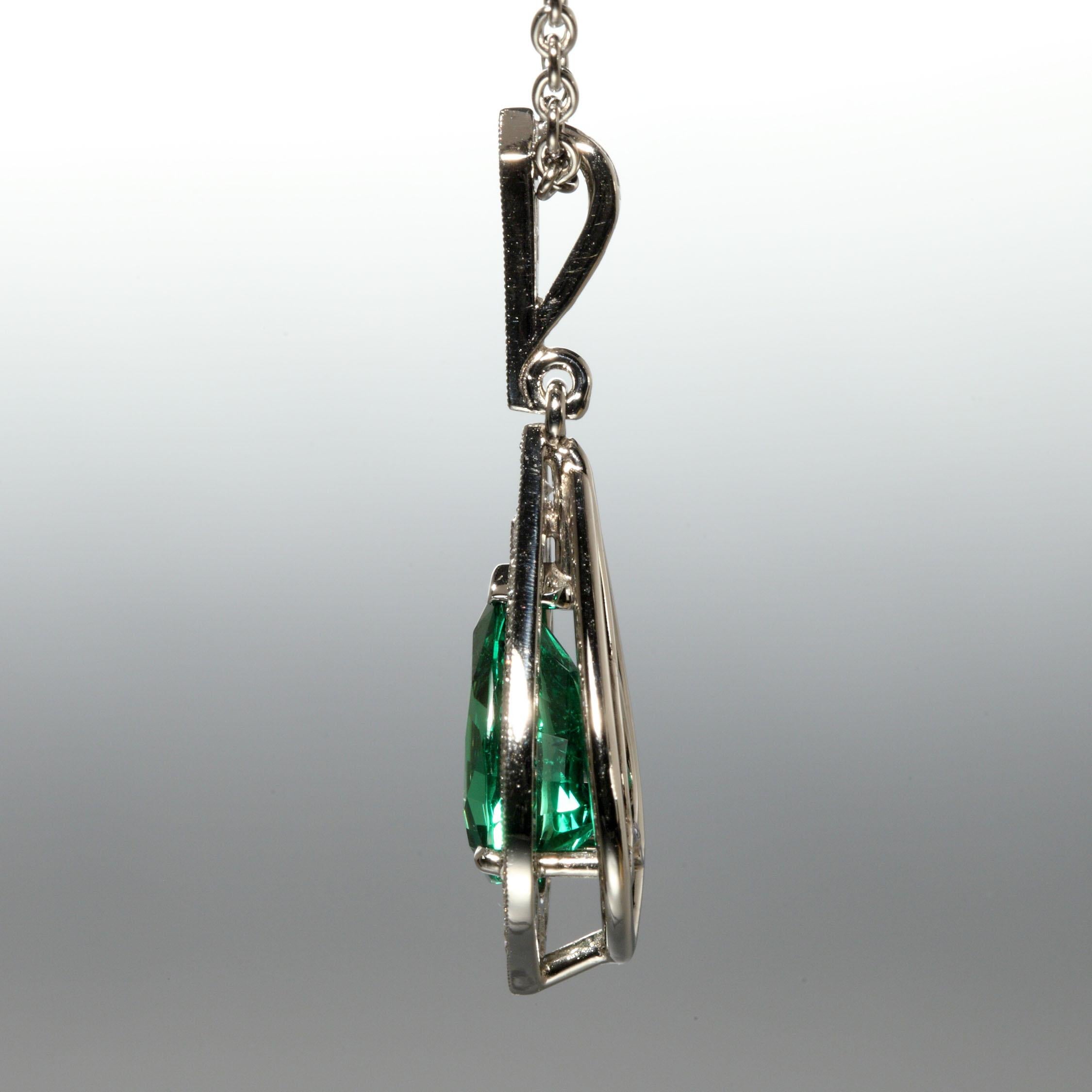 Robert Vogelsang 2.23 Carat Tsavorite Drop Diamond Platinum Pendant Necklace In New Condition In Zurich, CH