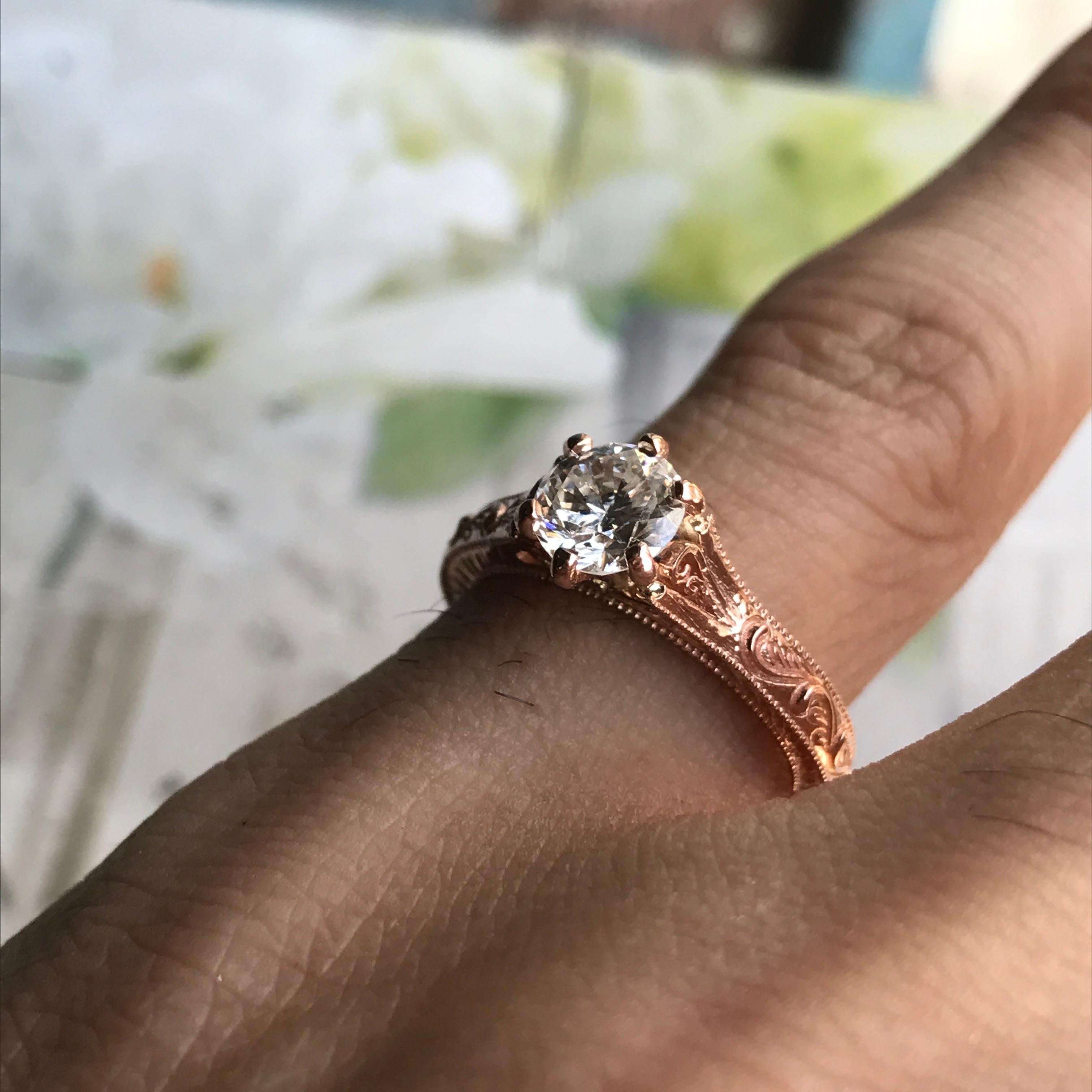 1900010-AS003

Can be sized to any finger size, ring will be made to order and take approximately 1-3 weeks from customers final design approval. Wenn Sie einen früheren Termin benötigen, lassen Sie es uns wissen und wir werden sehen, ob wir Ihnen