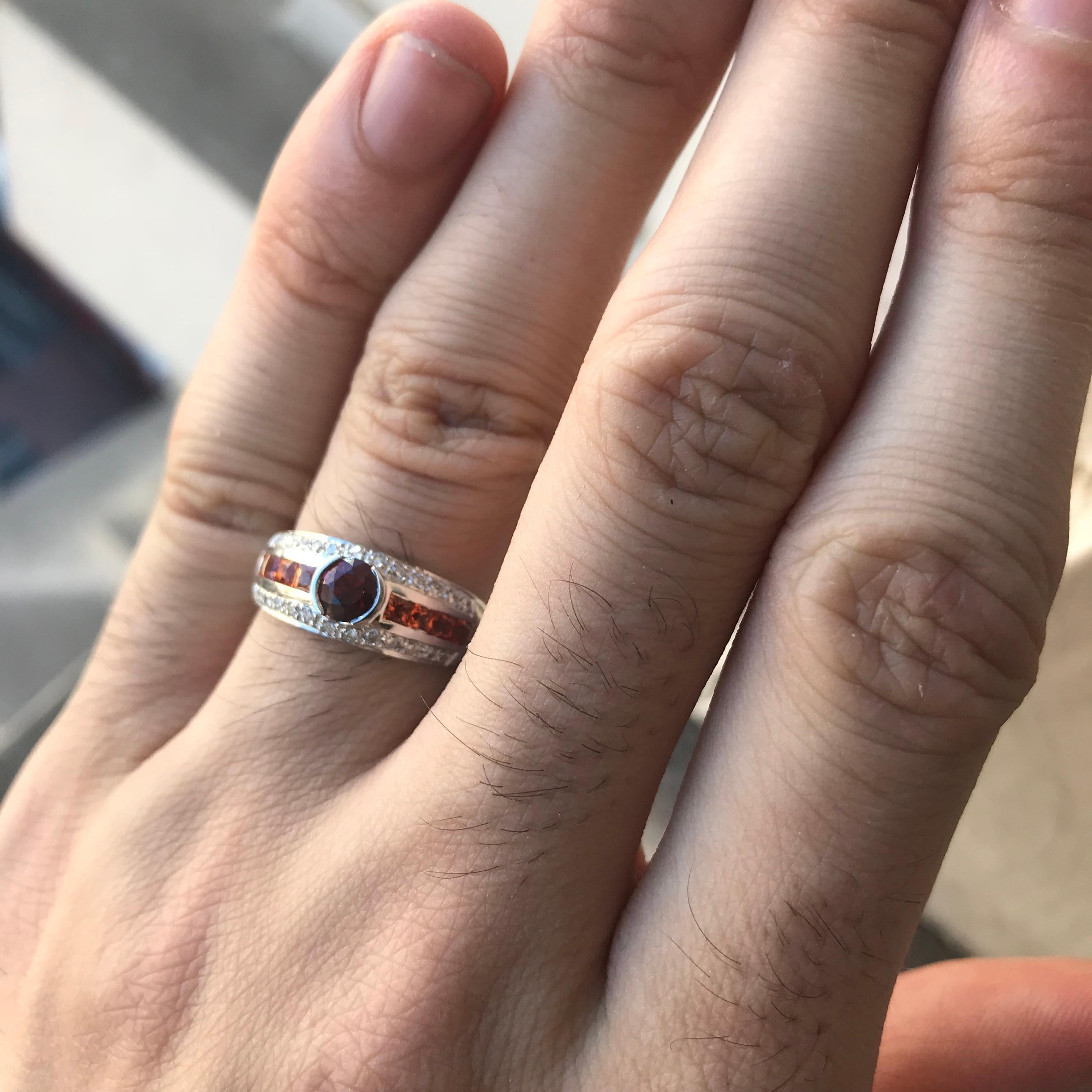 1,0 Karat Rubin, Orange Saphir, Diamant, 14 Karat Weißgold Ring, Ben Dannie (Radiantschliff) im Angebot