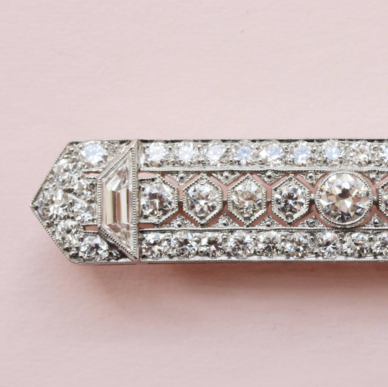Tiffany & Co. Diamond Platinum Bar Brooch In Excellent Condition In Amsterdam, NL