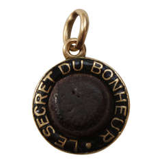 "le secret du bonheur" Wood and Gold Charm