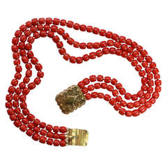 Le Quien Gold and Coral Necklace