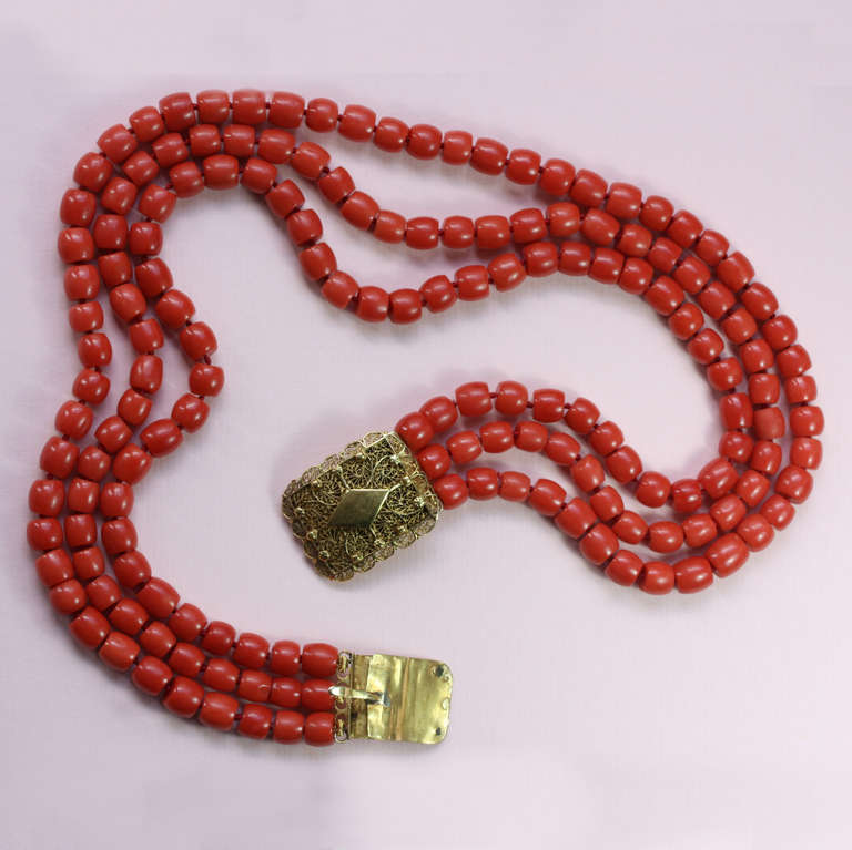 Le Quien Gold and Coral Necklace