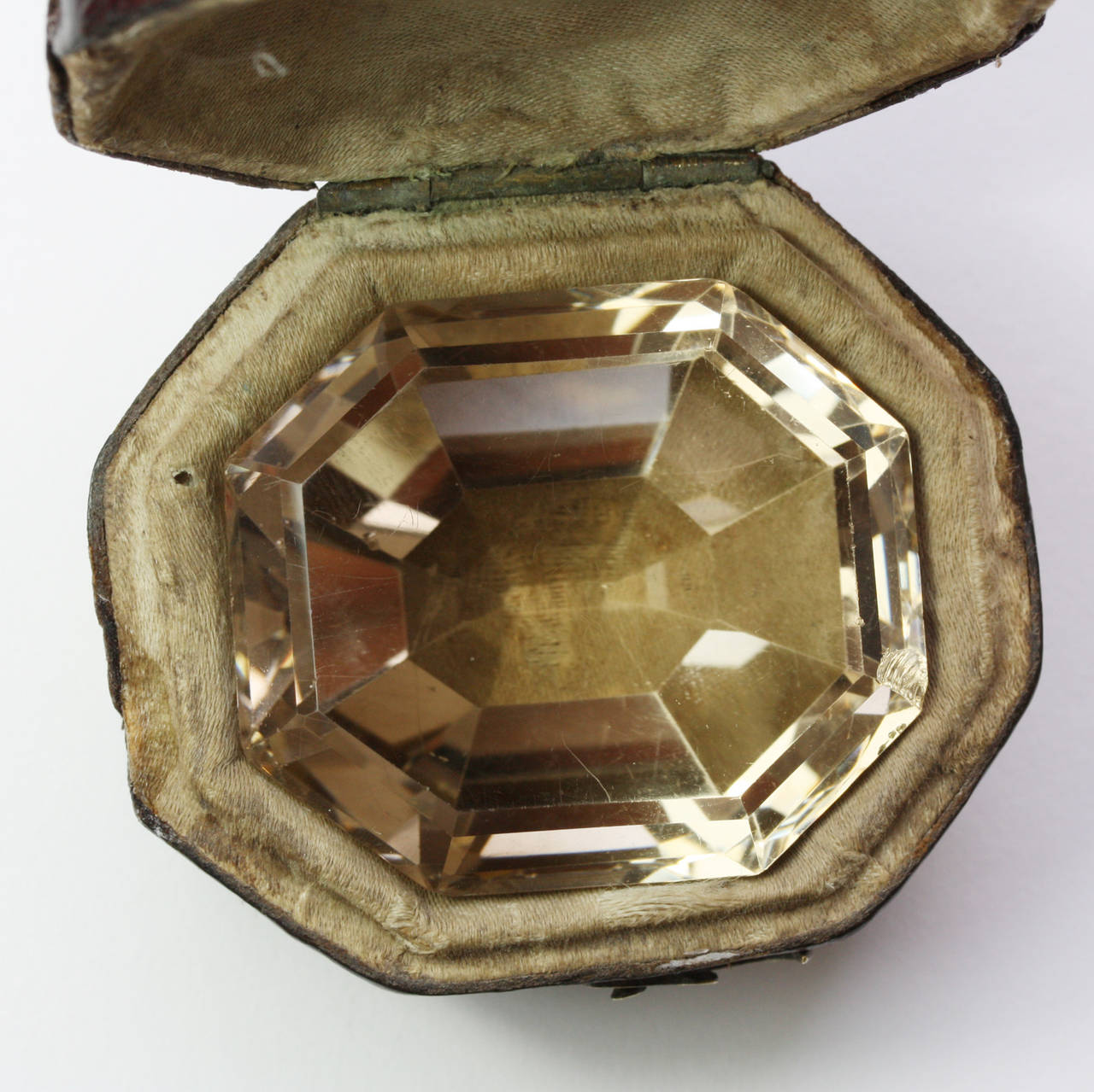 Large Octagonally Cut Cased Citrine In Good Condition In Amsterdam, NL