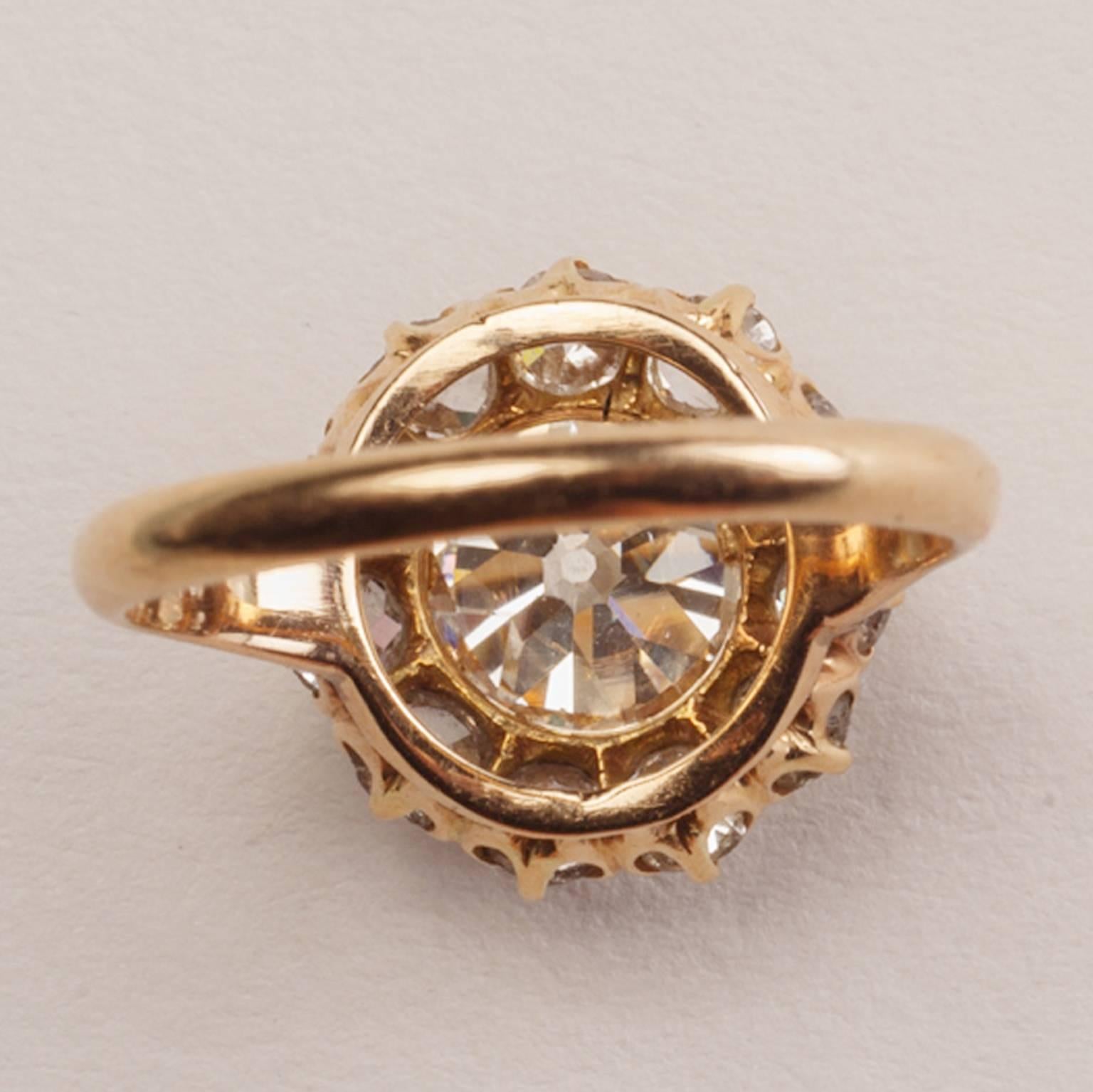 Antique Diamond Gold Cluster Ring In Excellent Condition In Amsterdam, NL