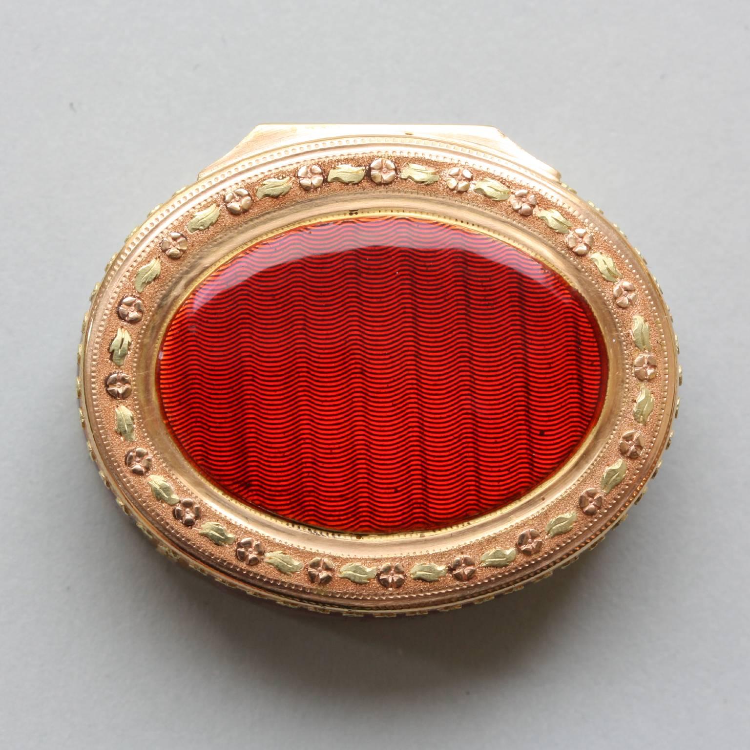 18th Jahrhundert Rote Emaille Gold Vinaigrette für Damen oder Herren im Angebot