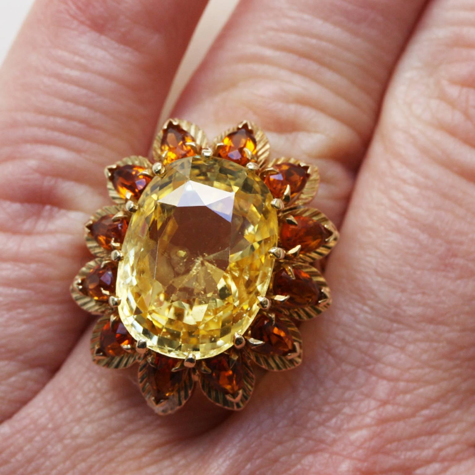 Yellow Sapphire and Citrine Gold Ring In Excellent Condition In Amsterdam, NL