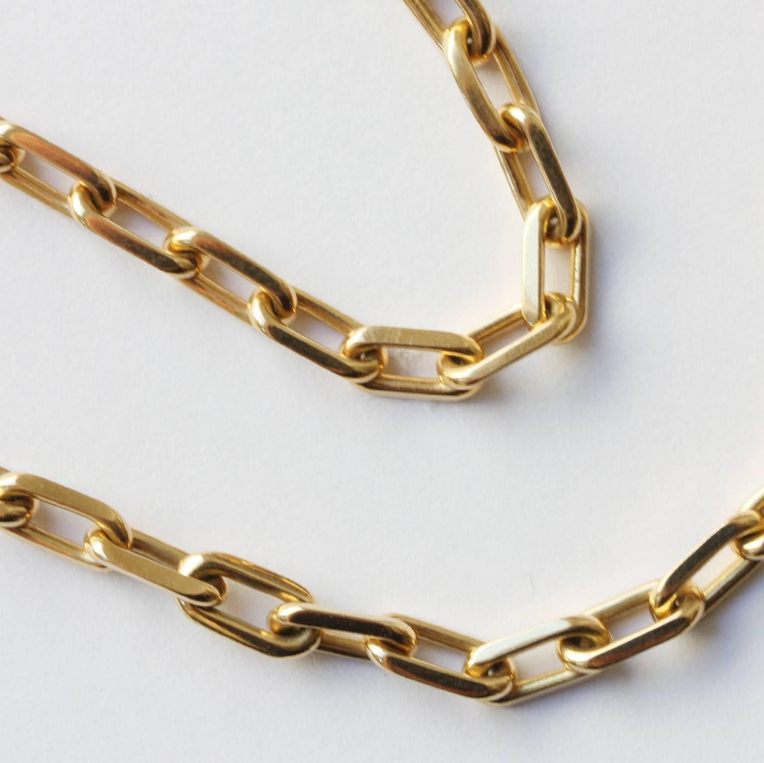 An 18 carat gold link chain, signed and numbered: Cartier, C65228, model: , dated: 1991.

weight: 31 gram
dimensions: 57 x 0.4 cm