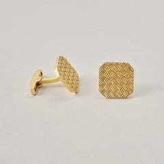 A Pair of heavy 18k Gold Tiffany & Co Cufflinks