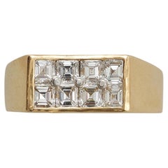 Un anillo de Oscar Heyman de oro de 18 quilates y diamantes