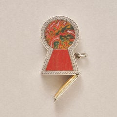 A Silver and Agate Key Hole Shaped Match Box