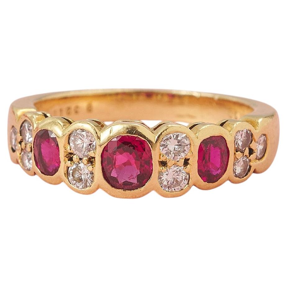 Bague à anneaux en diamants et rubis Van Cleef & Arpels en vente