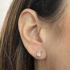 Ohrstecker aus 14-karätigem Gelbgold mit Aquamarin
