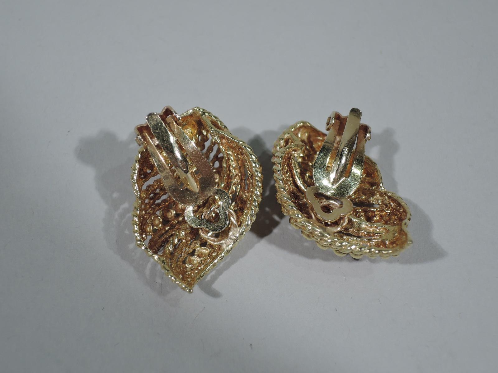 Pair of Snazzy 1960s American Modern 14 Karat Gold Clip-On Earrings In Excellent Condition For Sale In New York, NY